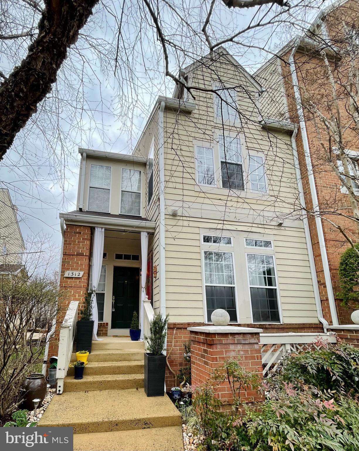 BALDWIN GROVE - Residential Lease