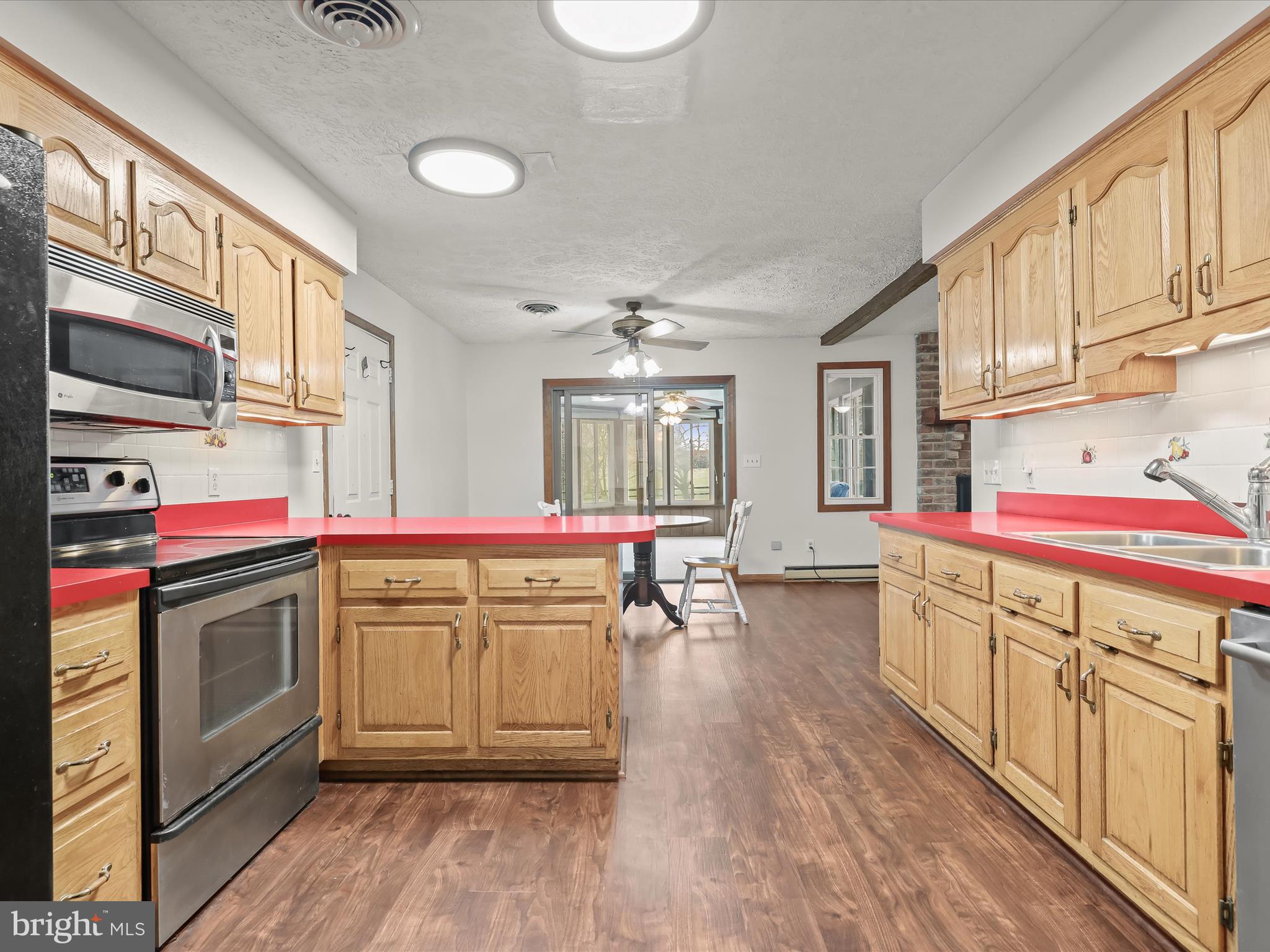 304 BLUE GRASS LANE