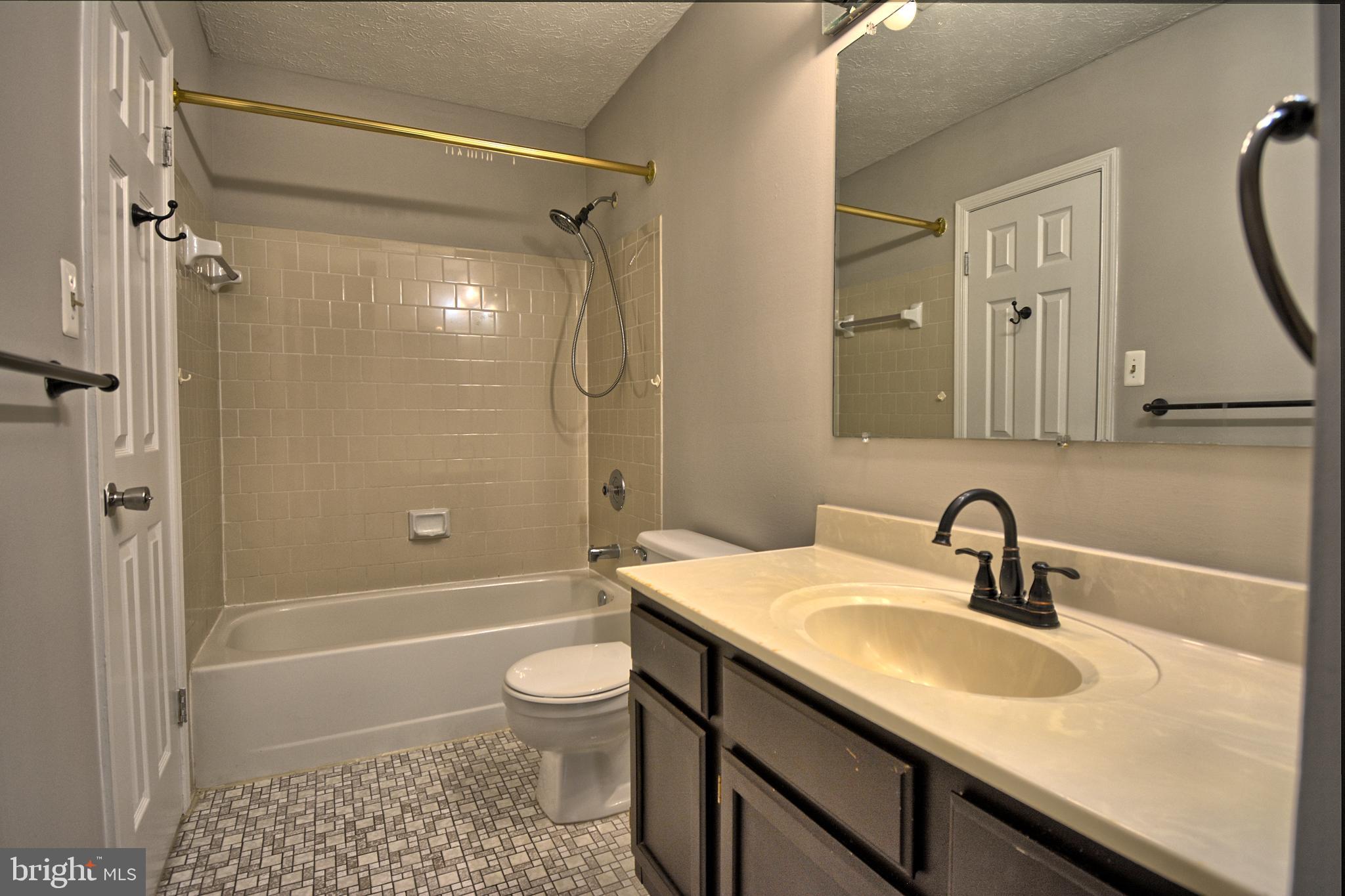 ASPEN PARK - Residential Lease