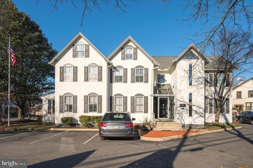Prime first level office in a highly visible and prominent location in Havertown.  1500 Square Feet of Modern Renovated Office Space with plenty of parking that would be perfect for an Attorney, Doctor, Dentist, CPA, Insurance Agent or Business.  Entrance foyer, reception area / waiting room with reception desk, powder room, reception office with kitchen area, private office, second private office with outside exit entrance,
third private office, hallway with closet, fourth private office and a large conference room or additional office space.   Only five minutes to 476 Blue Route Expressway and less than thirty minutes to Center City,
Airport, Valley Forge and Turnpike.