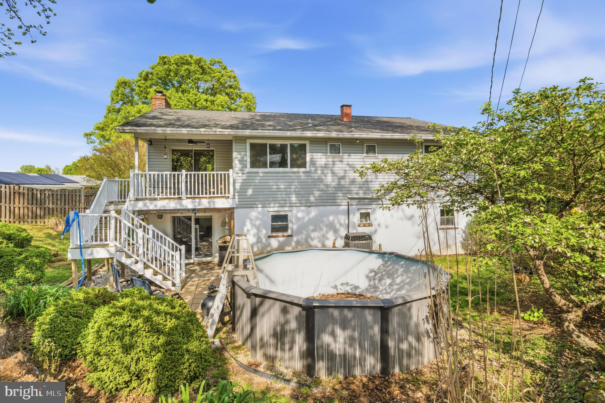 MAPLE RIDGE - Residential