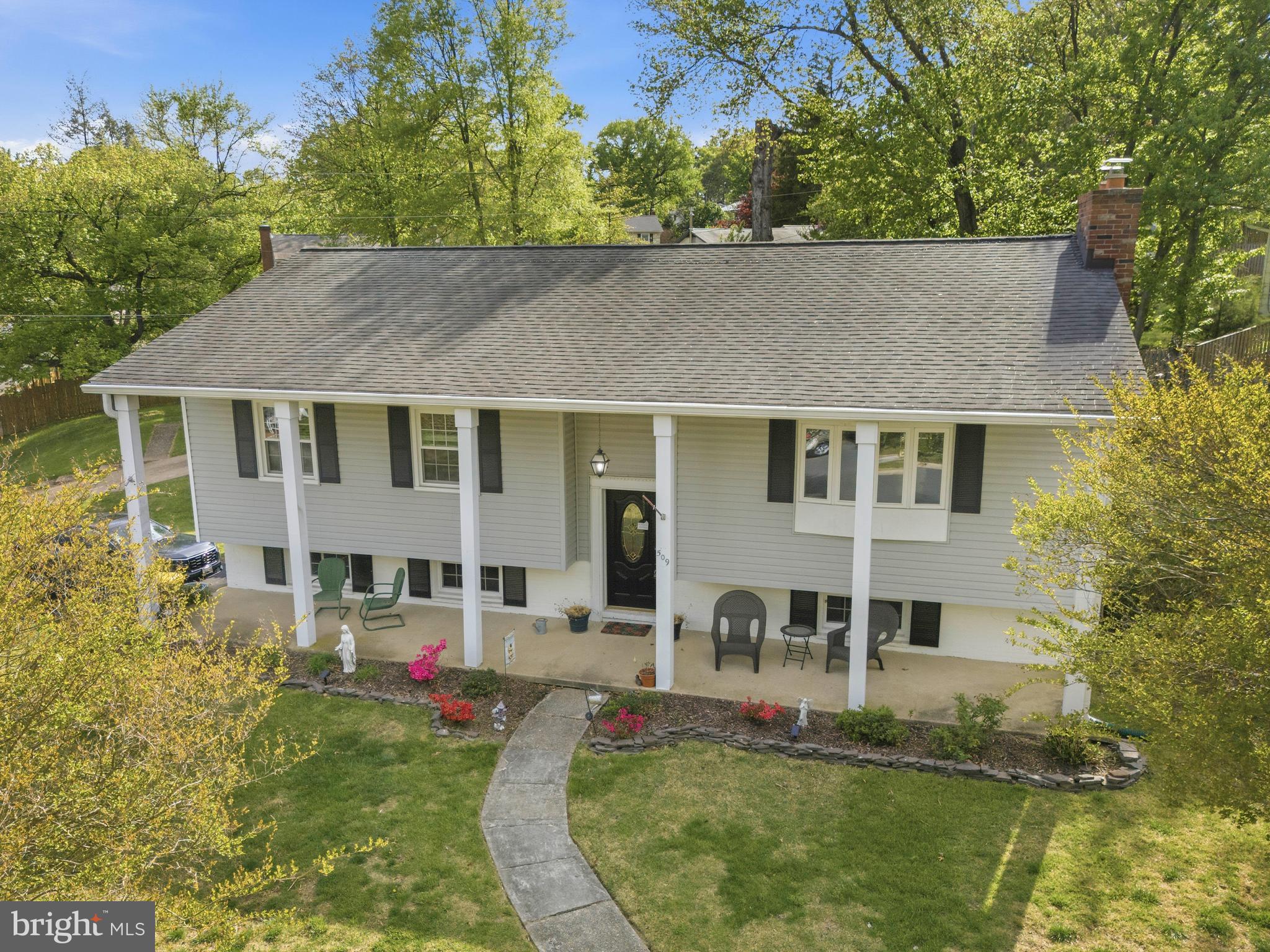 MAPLE RIDGE - Residential