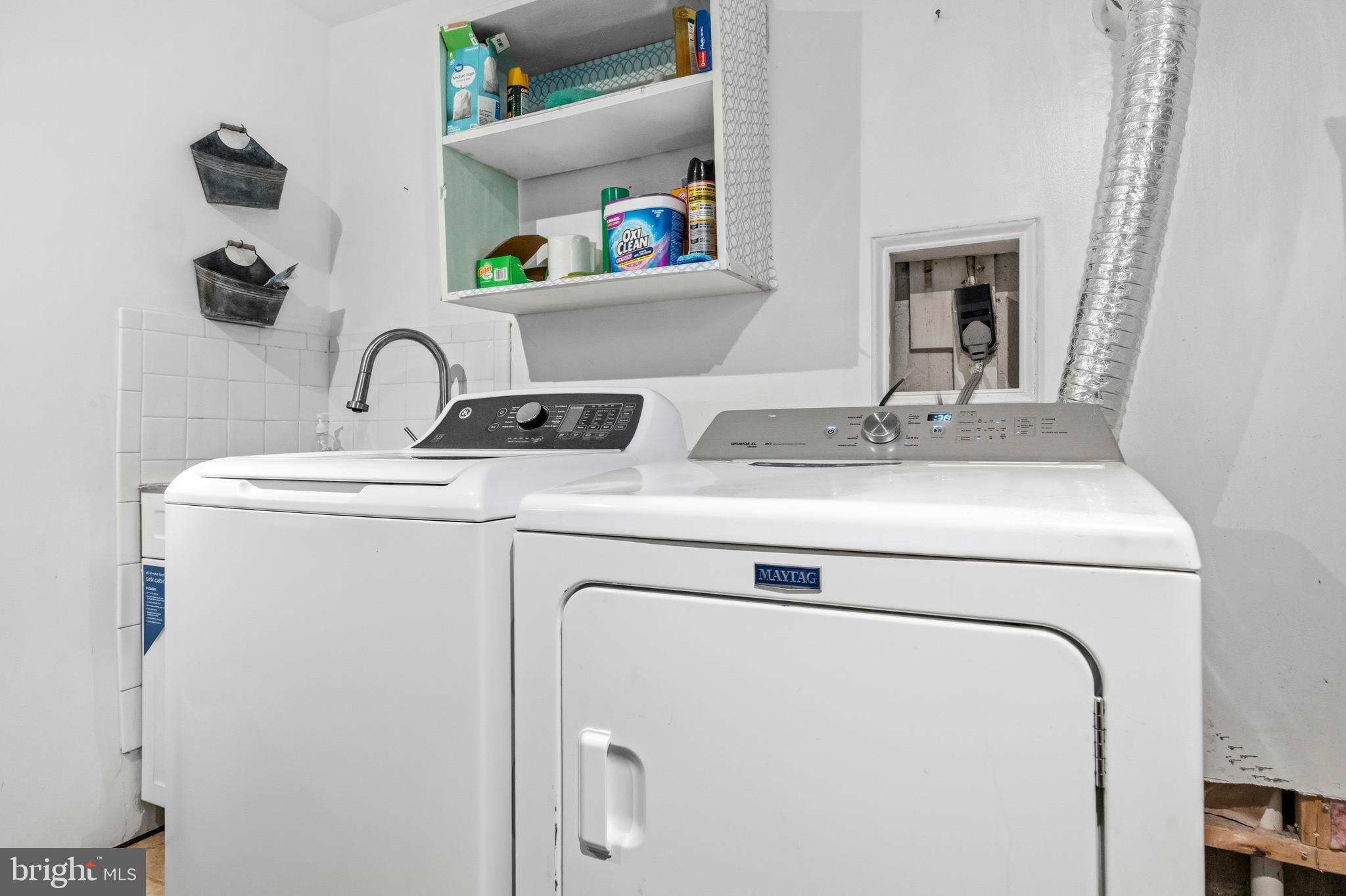 MAPLE RIDGE - Residential