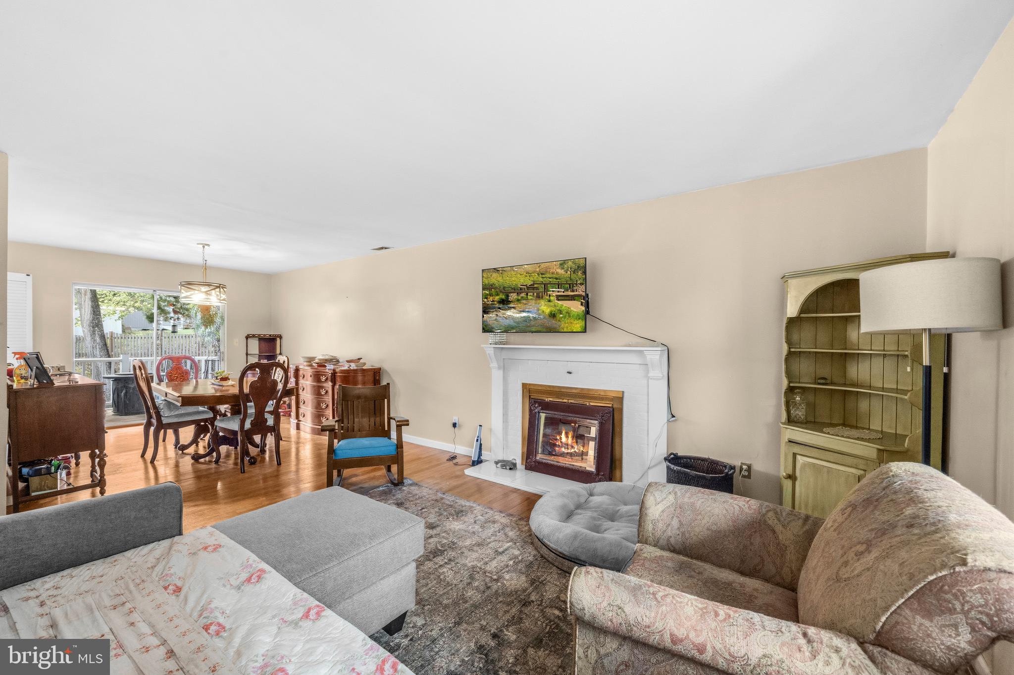 MAPLE RIDGE - Residential