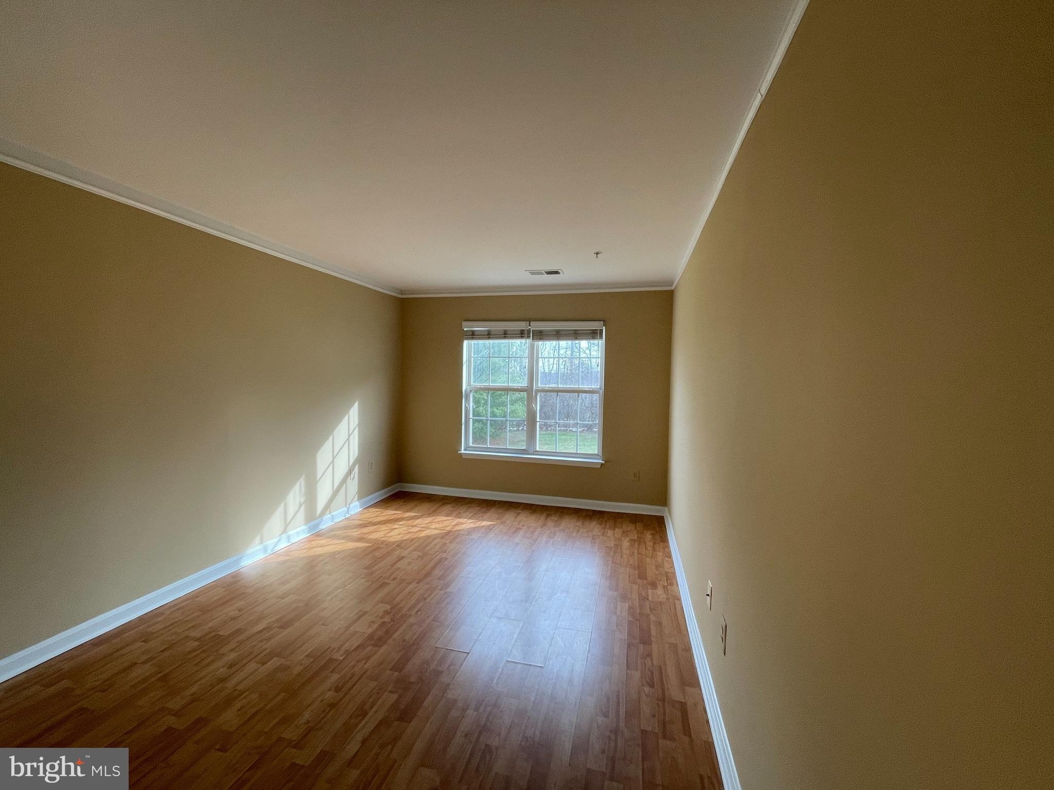 GATEWAY OVERLOOK - Residential Lease