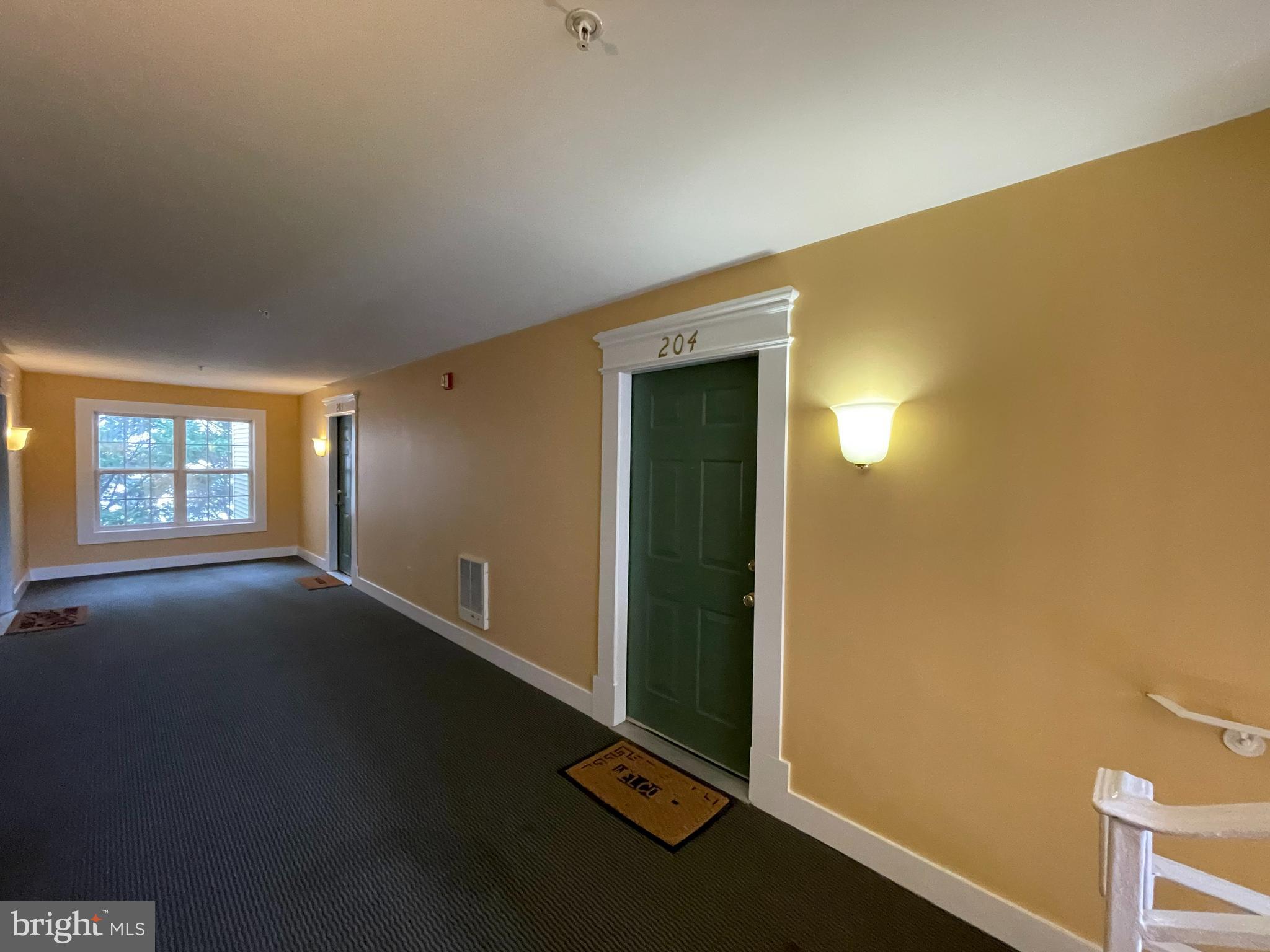 GATEWAY OVERLOOK - Residential Lease