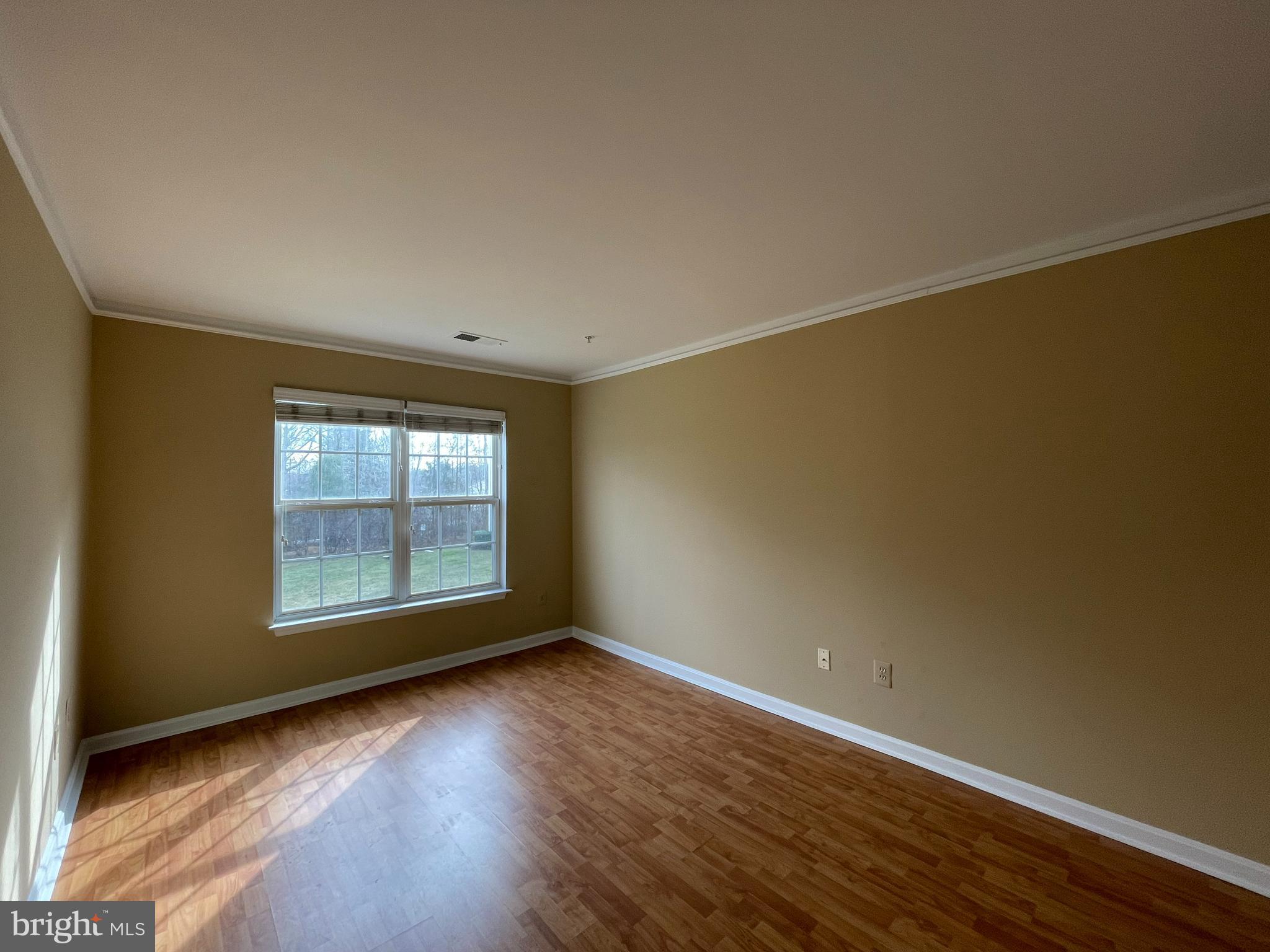 GATEWAY OVERLOOK - Residential Lease