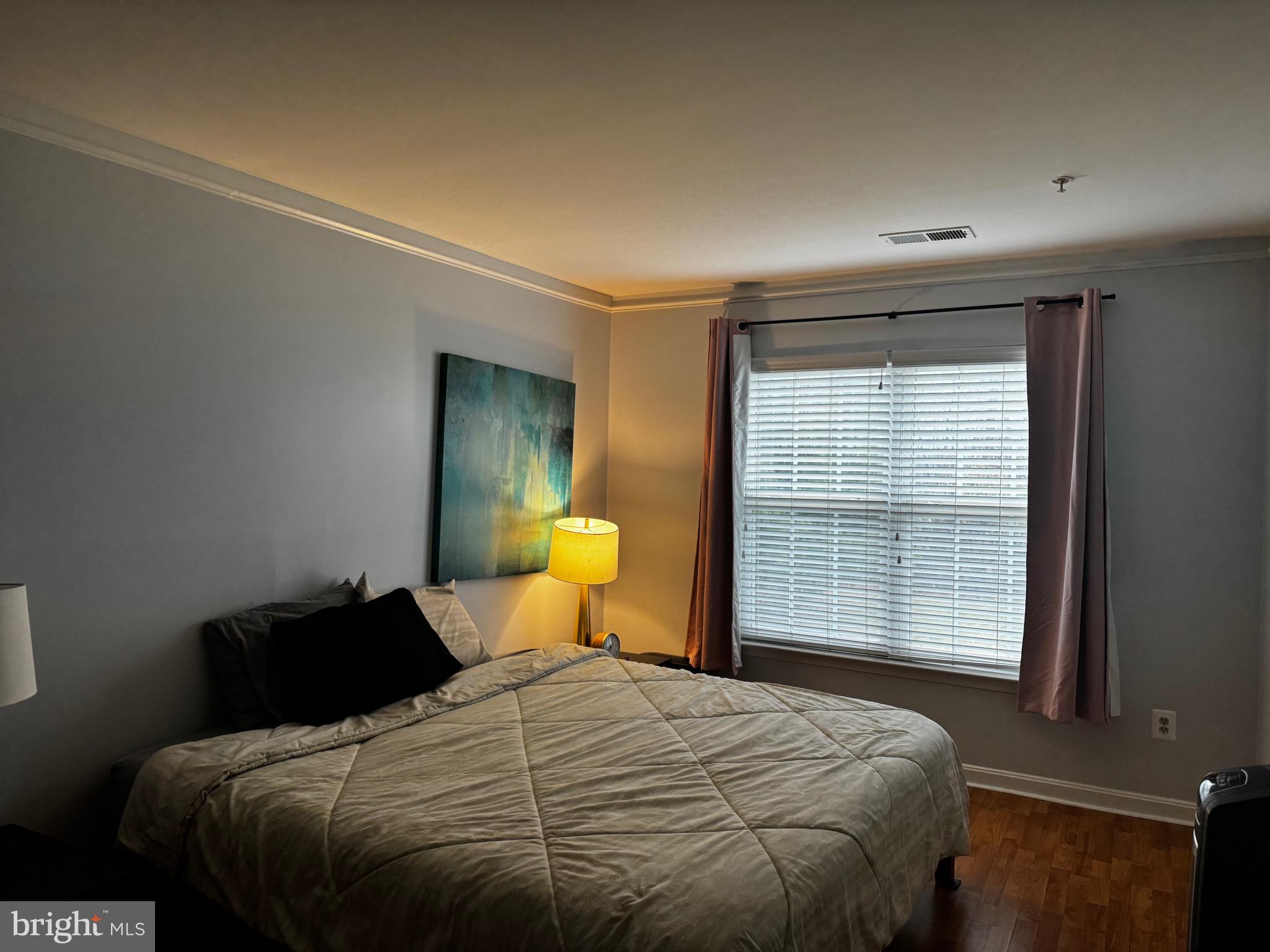 GATEWAY OVERLOOK - Residential Lease