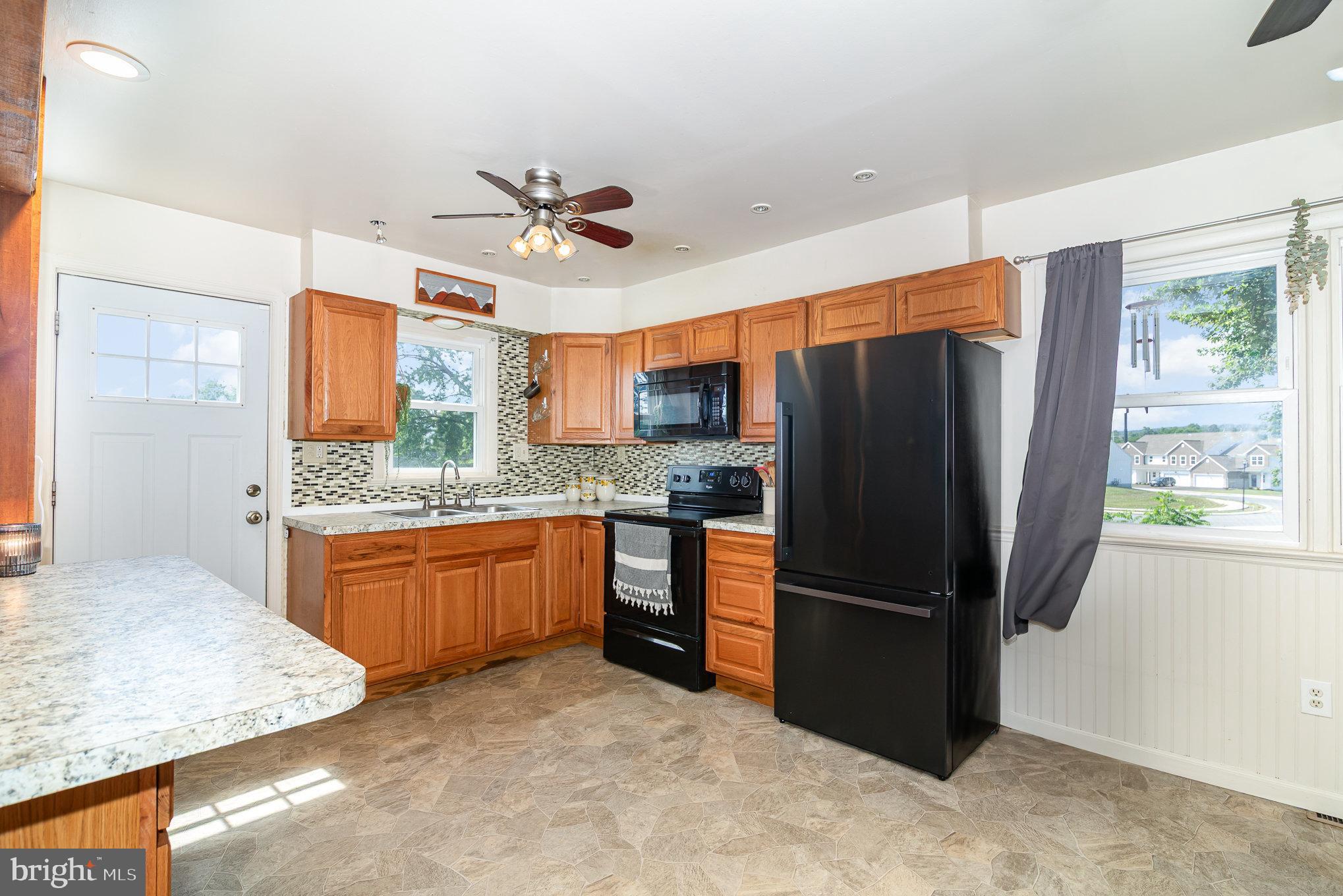 7832 DEWEY DRIVE