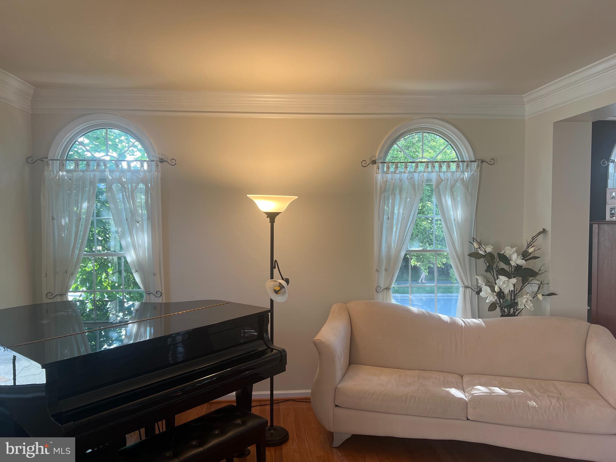 SOUTH RIDING - Residential Lease