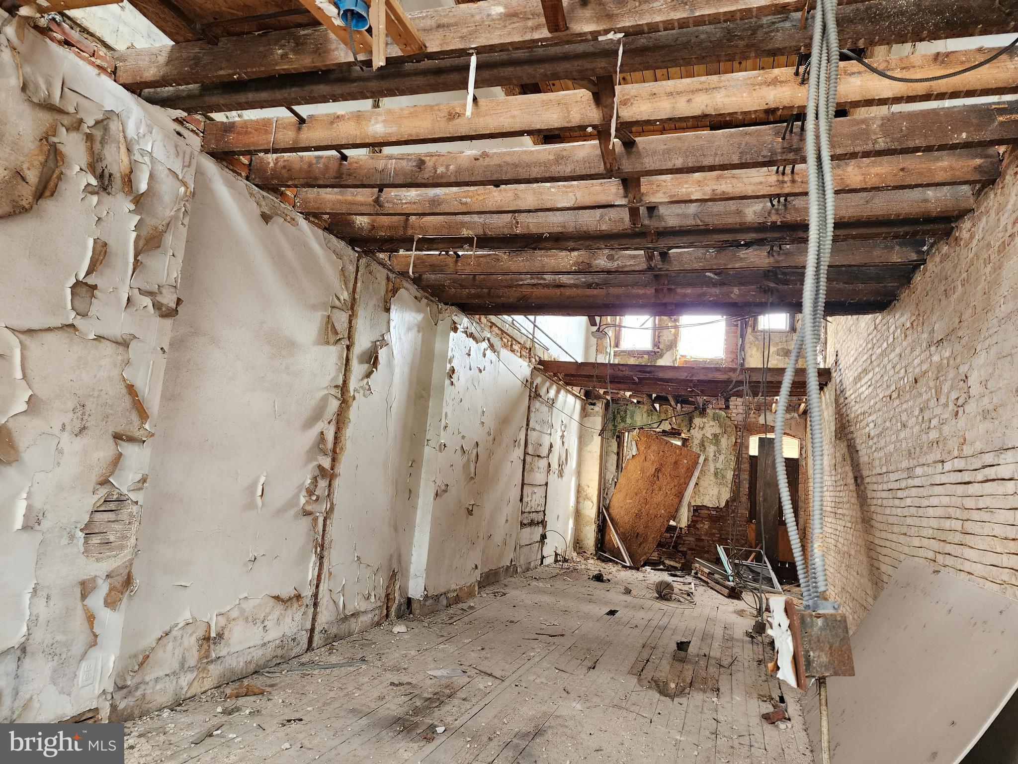 SHIPLEY HILL - Residential