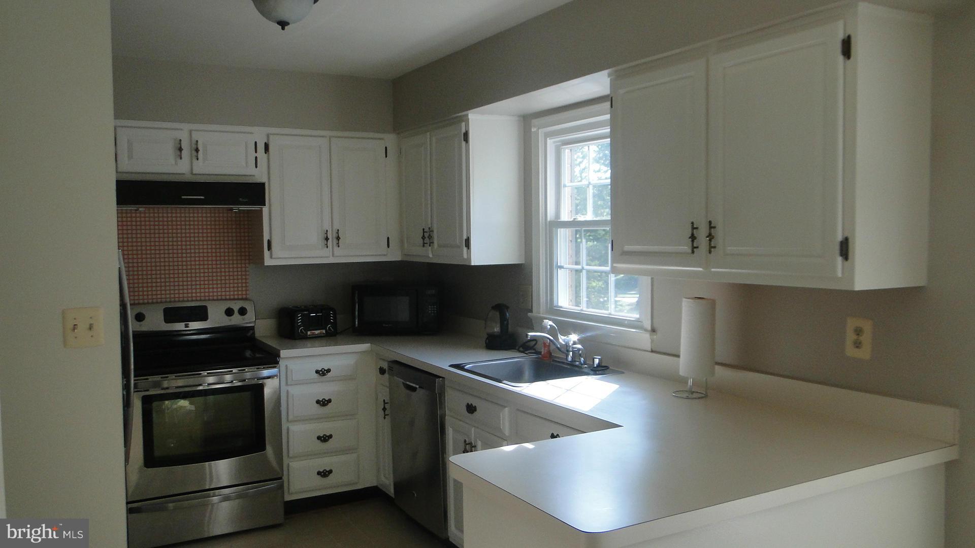 KINGSTOWNE - Residential Lease