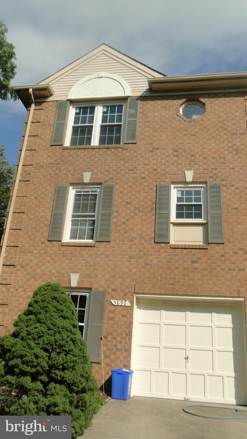 KINGSTOWNE - Residential Lease