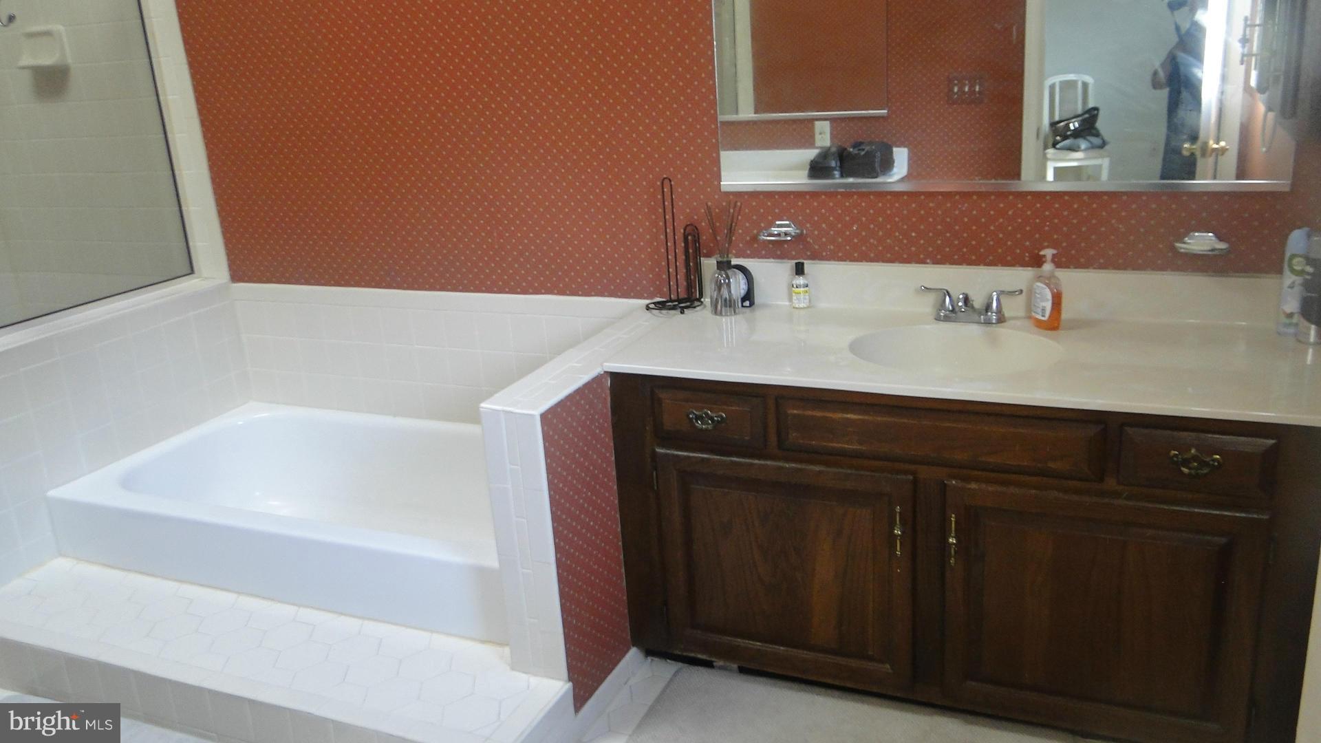 KINGSTOWNE - Residential Lease