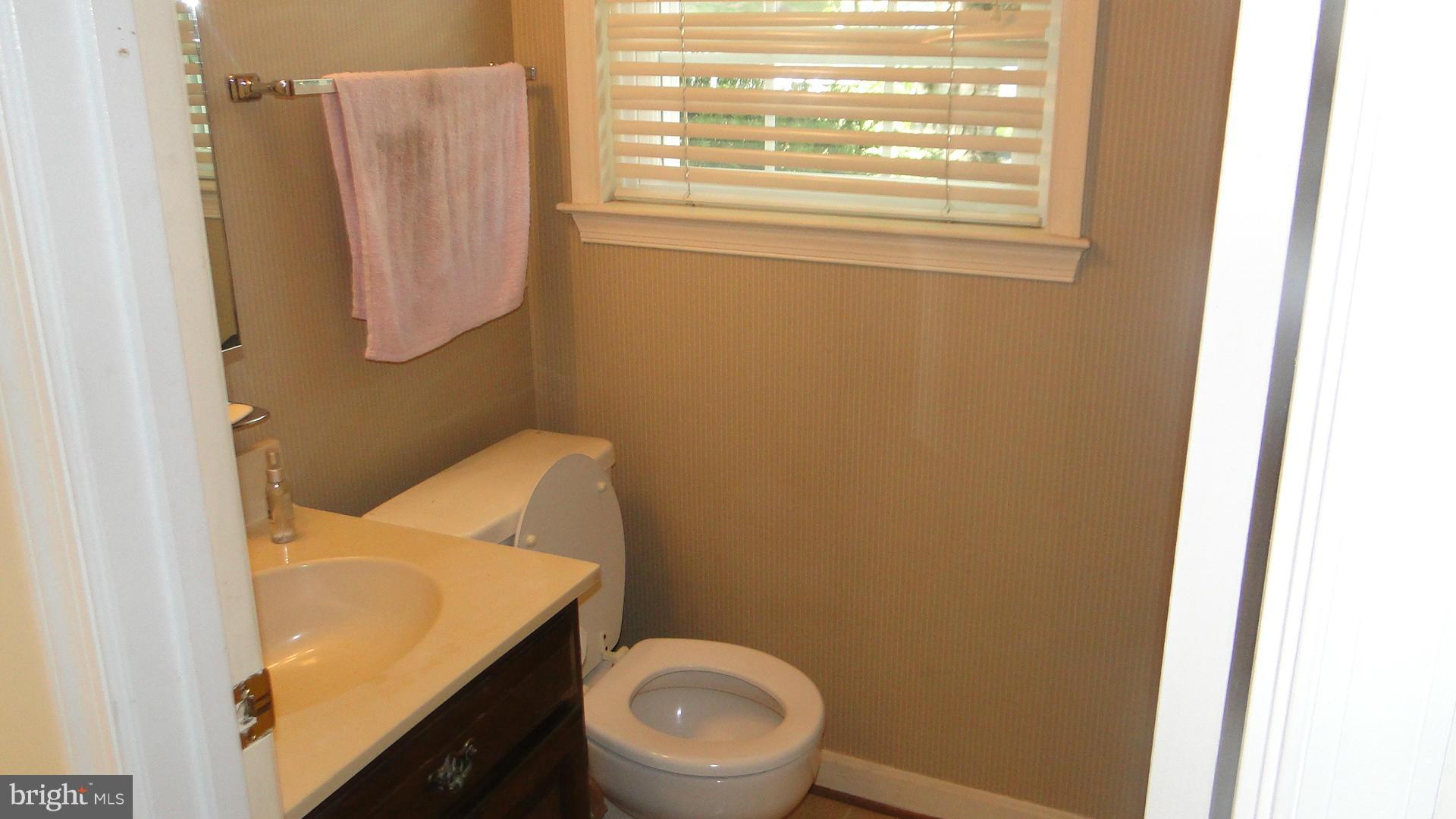 KINGSTOWNE - Residential Lease