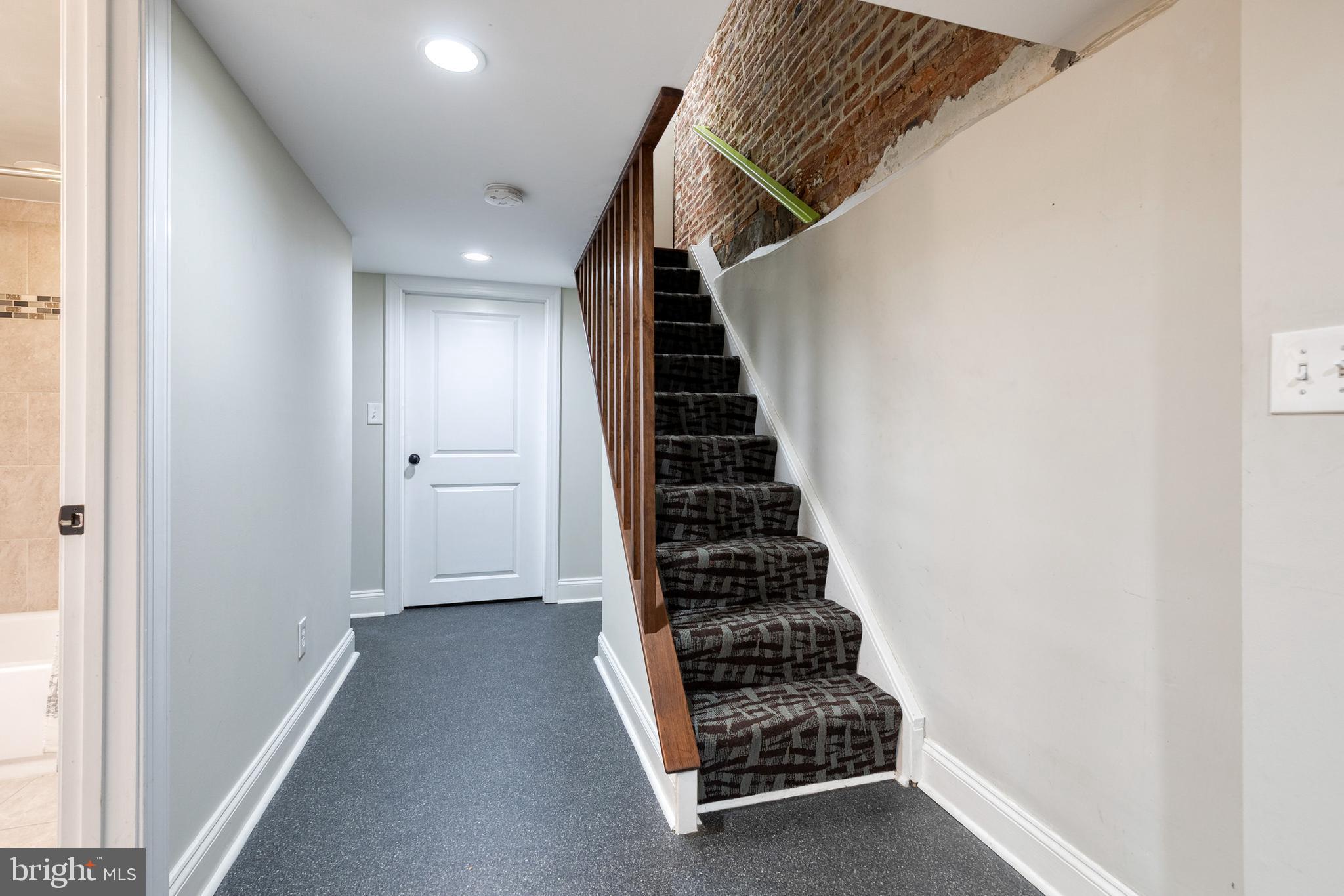 HAMPDEN HISTORIC DISTRICT - Residential