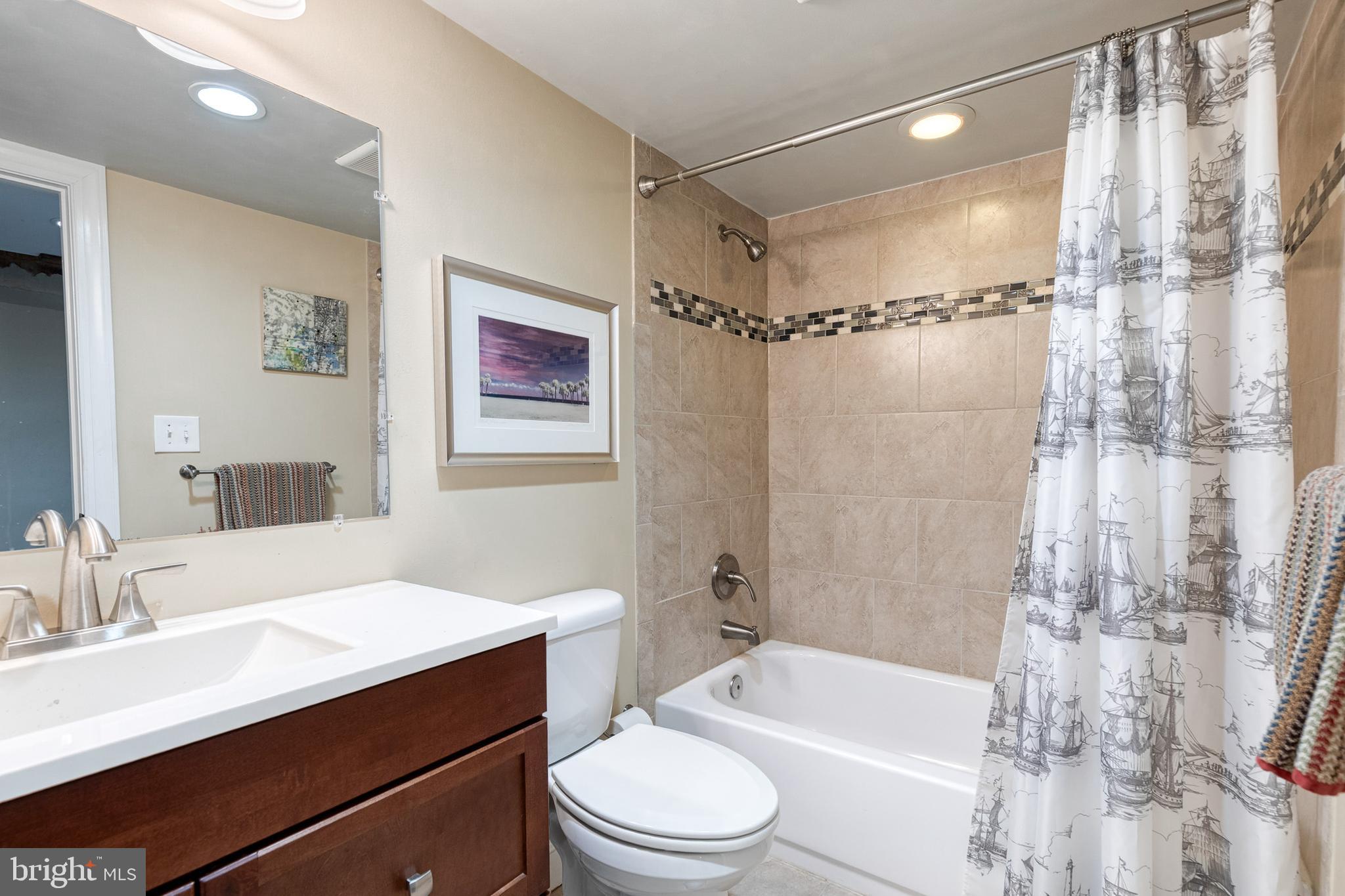 HAMPDEN HISTORIC DISTRICT - Residential