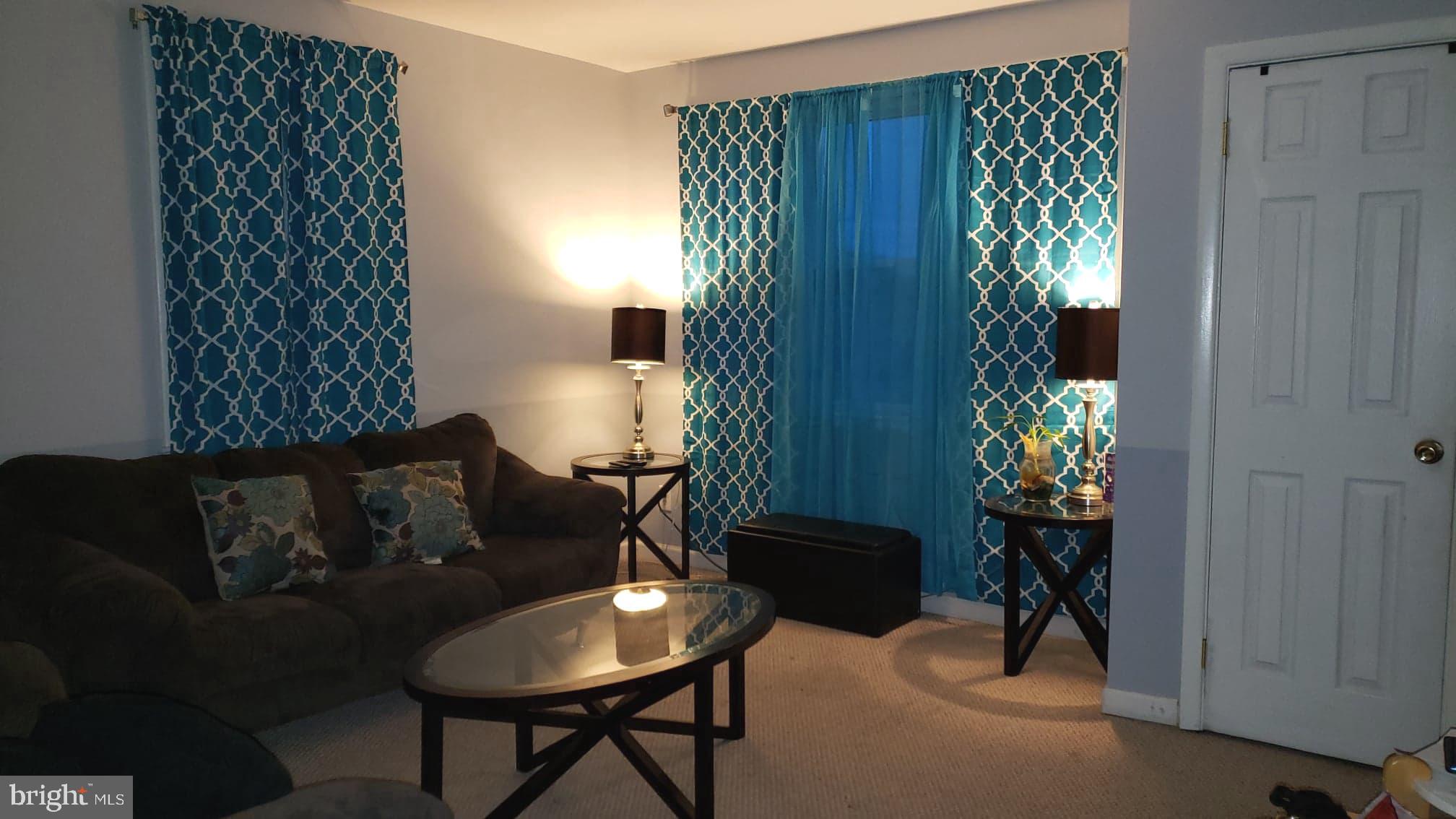 FRANKFORD - Residential Lease