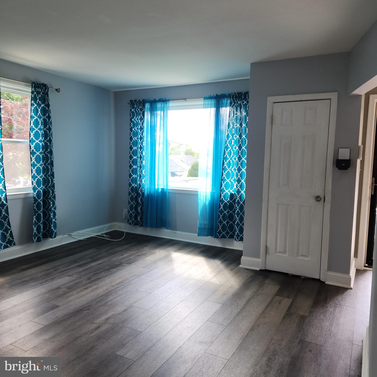 FRANKFORD - Residential Lease