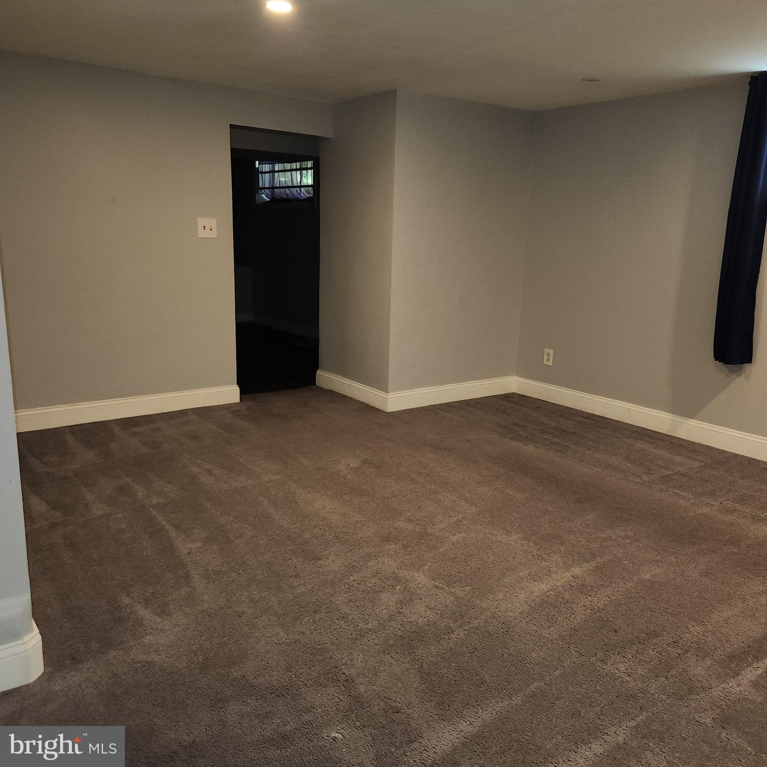 FRANKFORD - Residential Lease