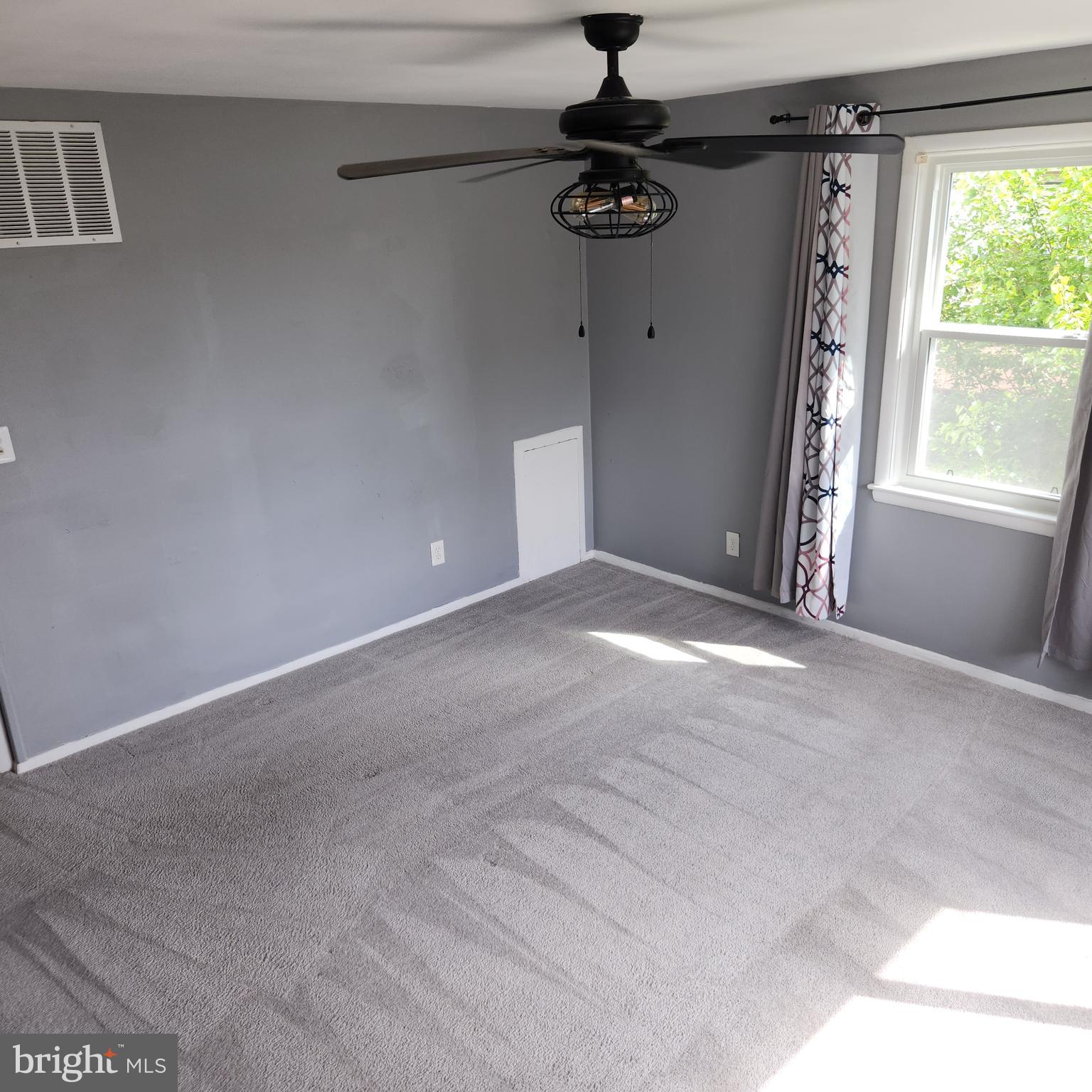 FRANKFORD - Residential Lease