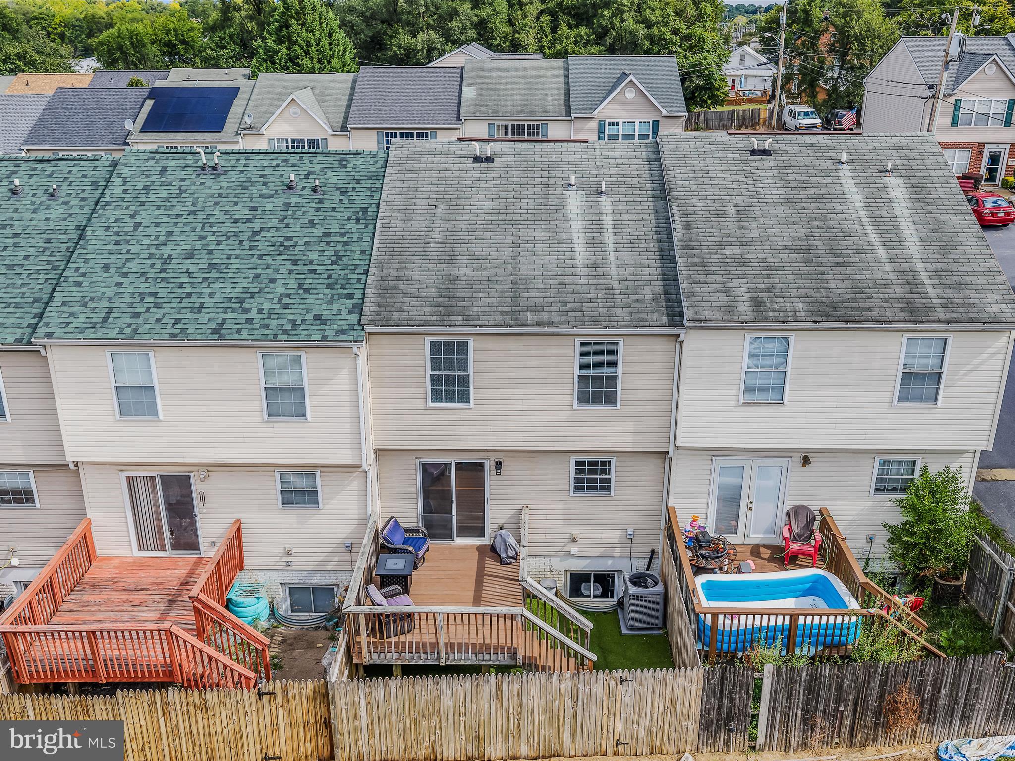 GEORGETOWN SQUARE - Residential