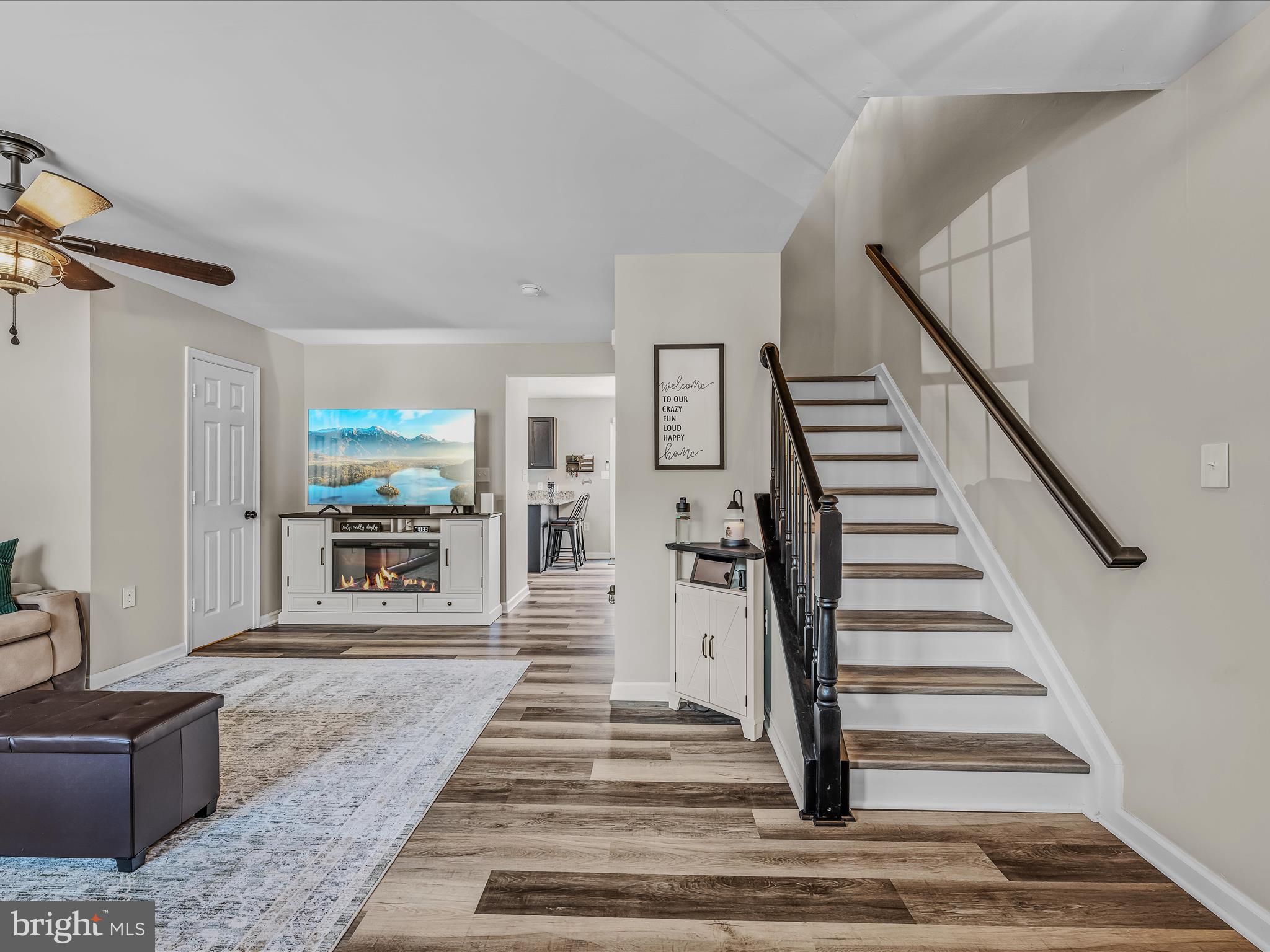 GEORGETOWN SQUARE - Residential