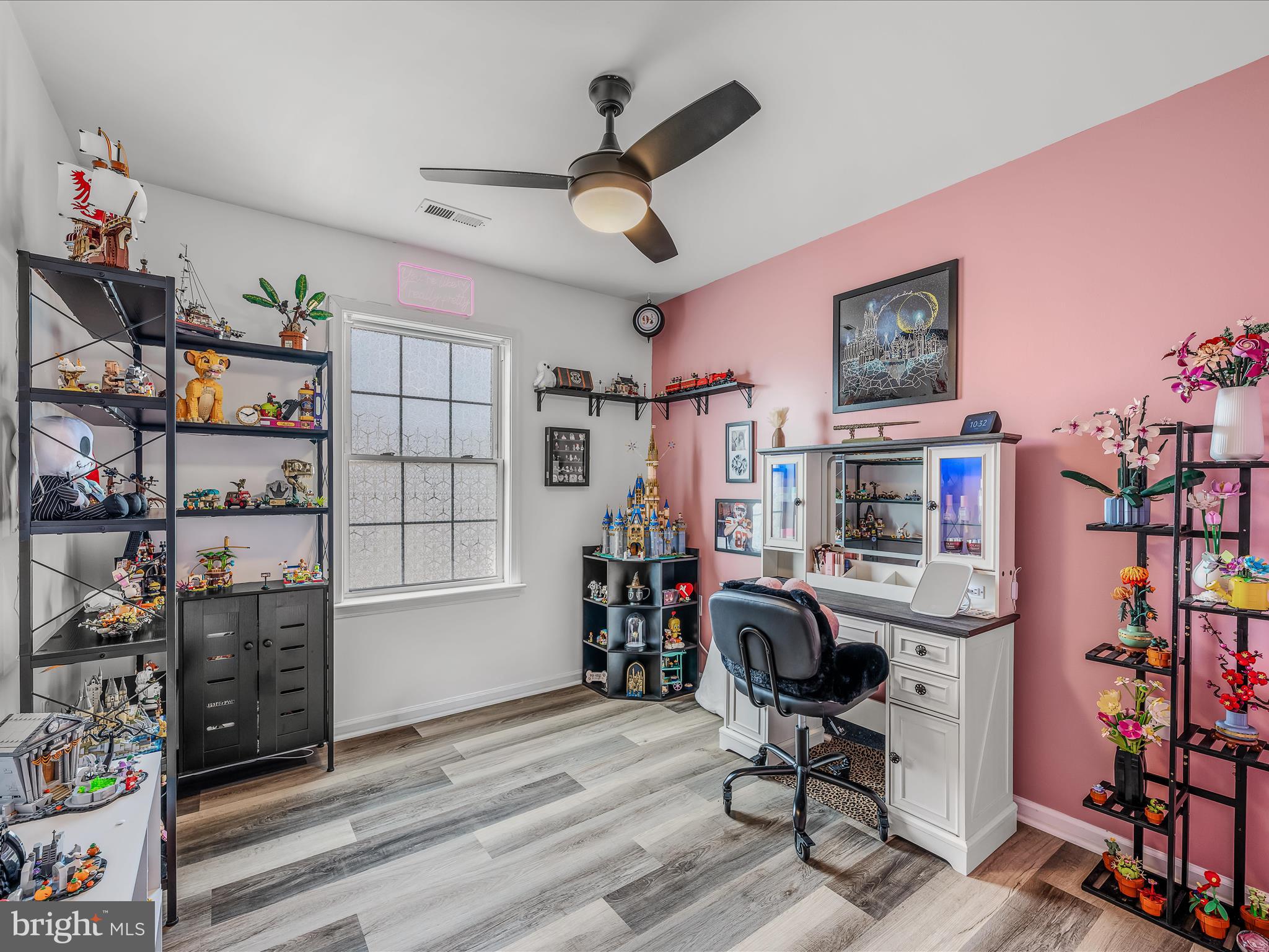 GEORGETOWN SQUARE - Residential