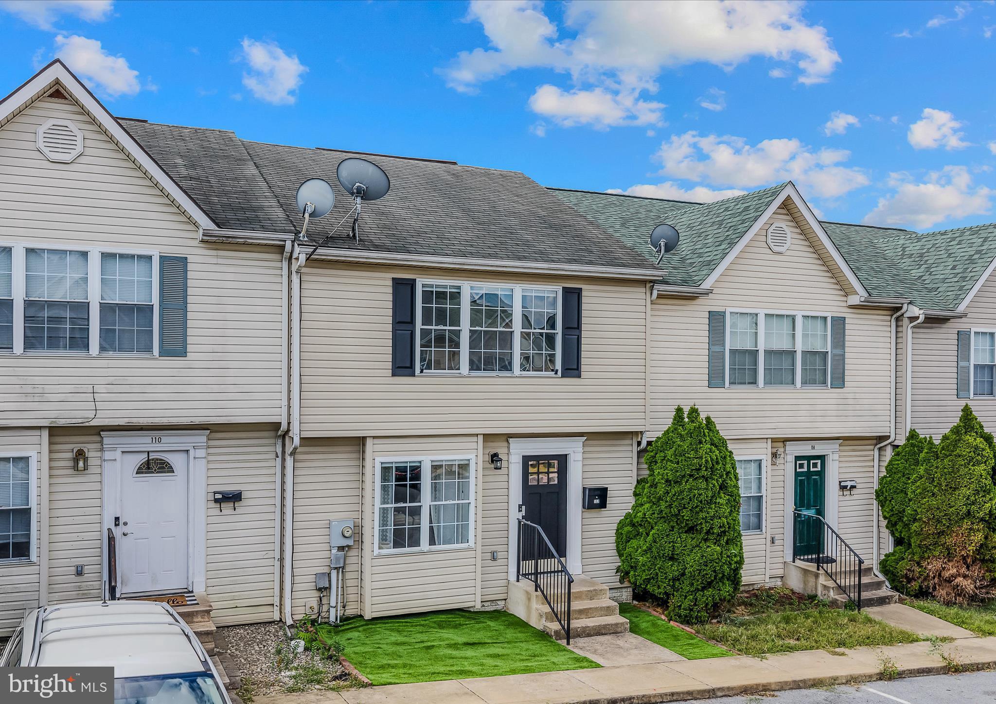 GEORGETOWN SQUARE - Residential