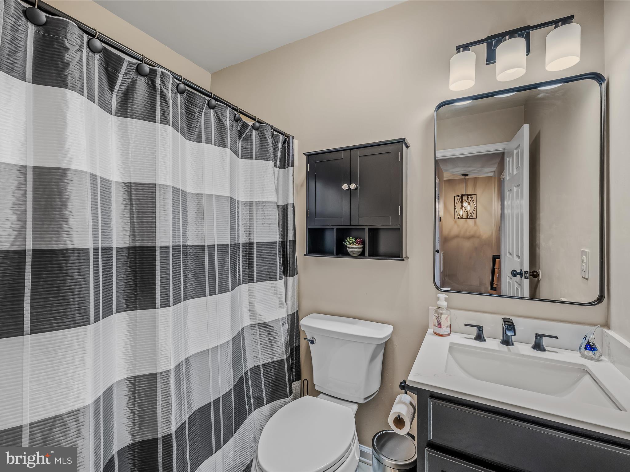 GEORGETOWN SQUARE - Residential