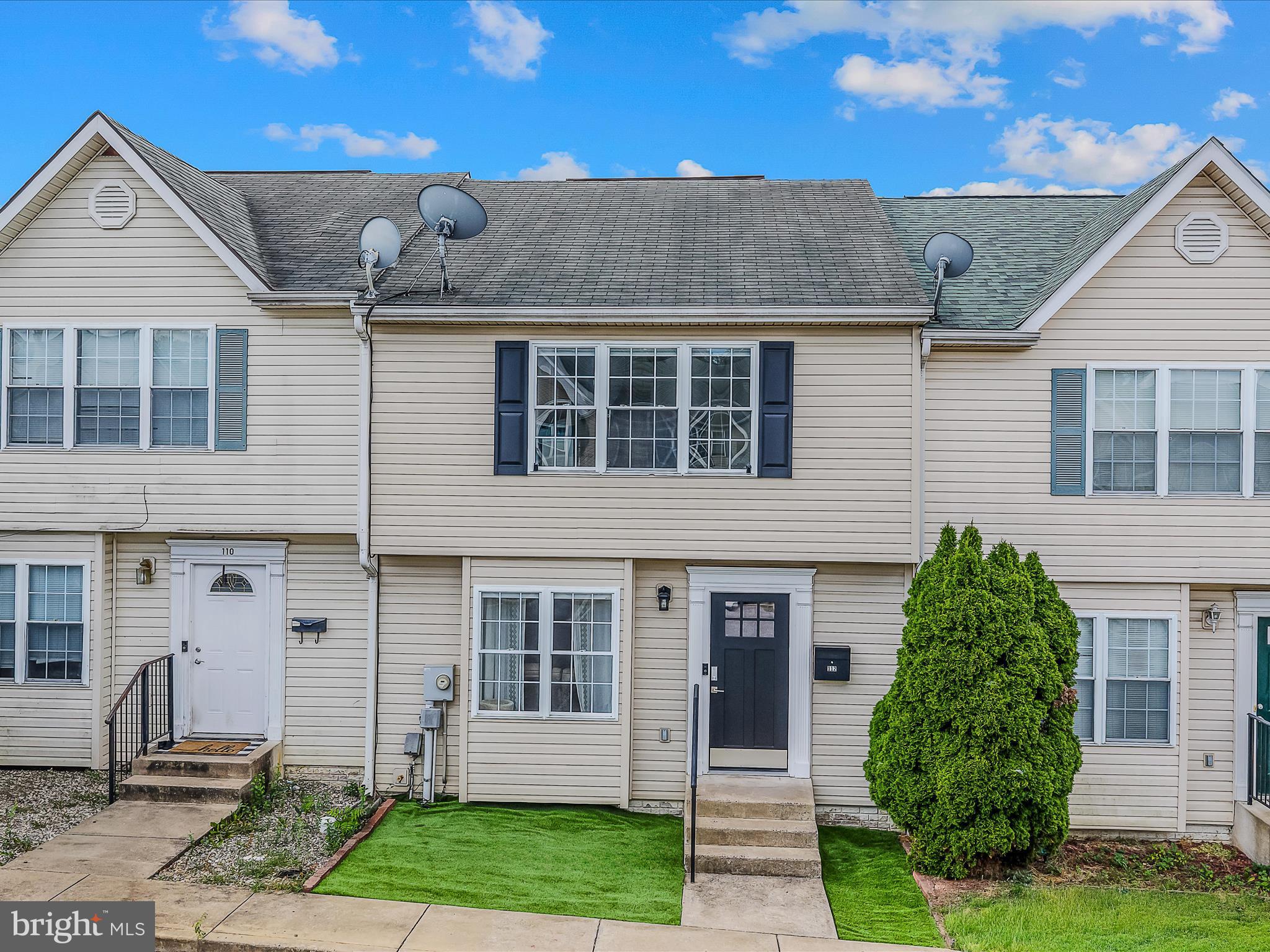 GEORGETOWN SQUARE - Residential