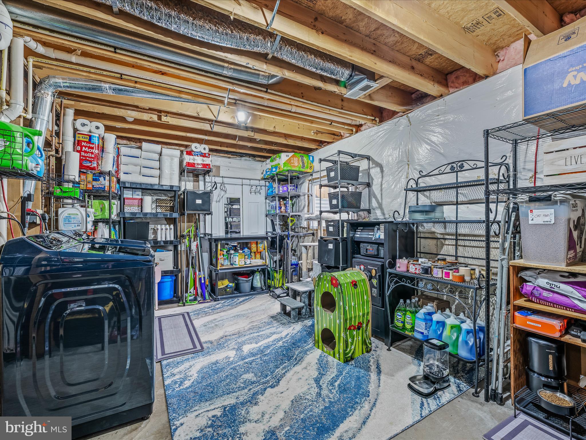 GEORGETOWN SQUARE - Residential