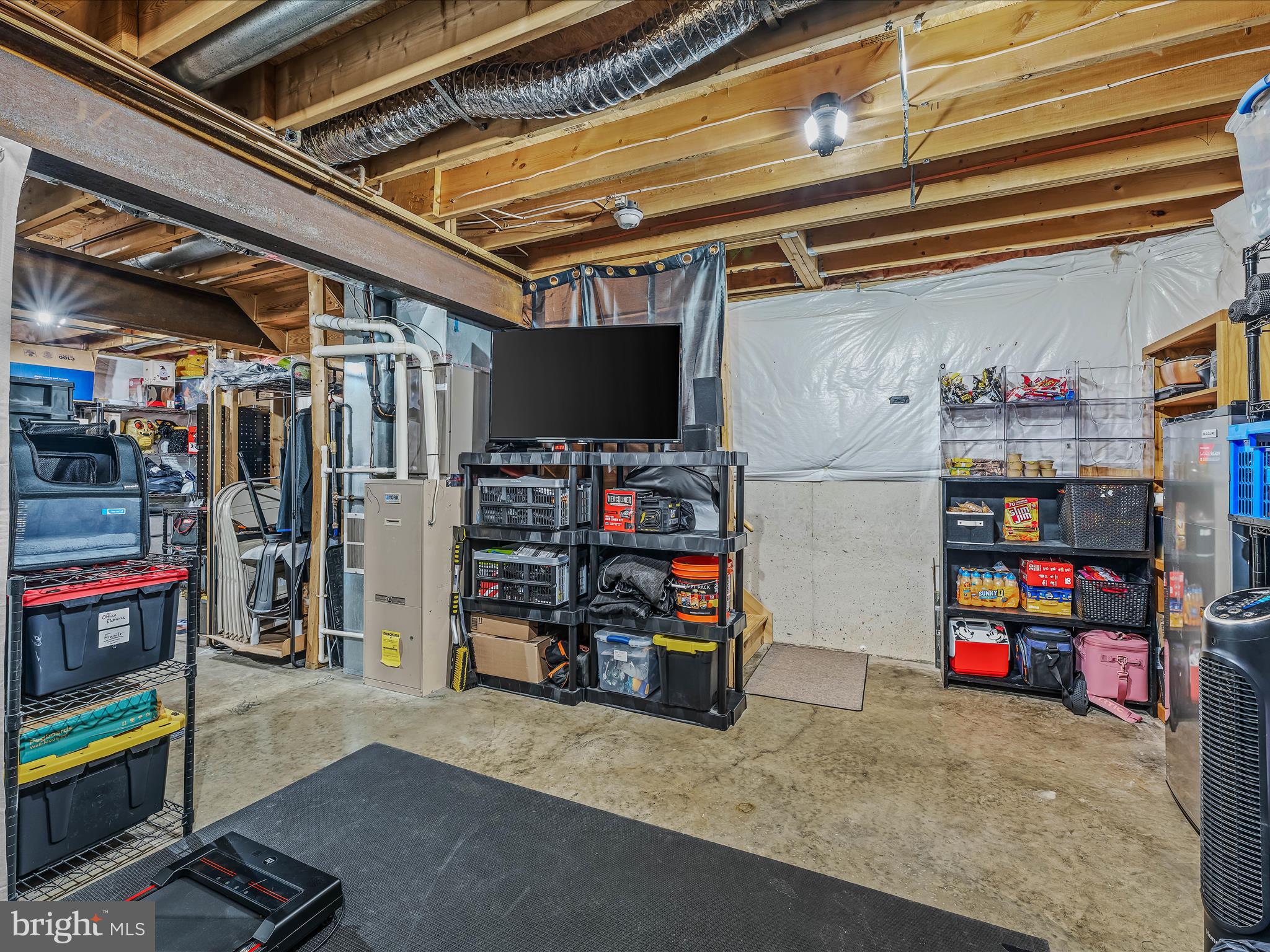 GEORGETOWN SQUARE - Residential