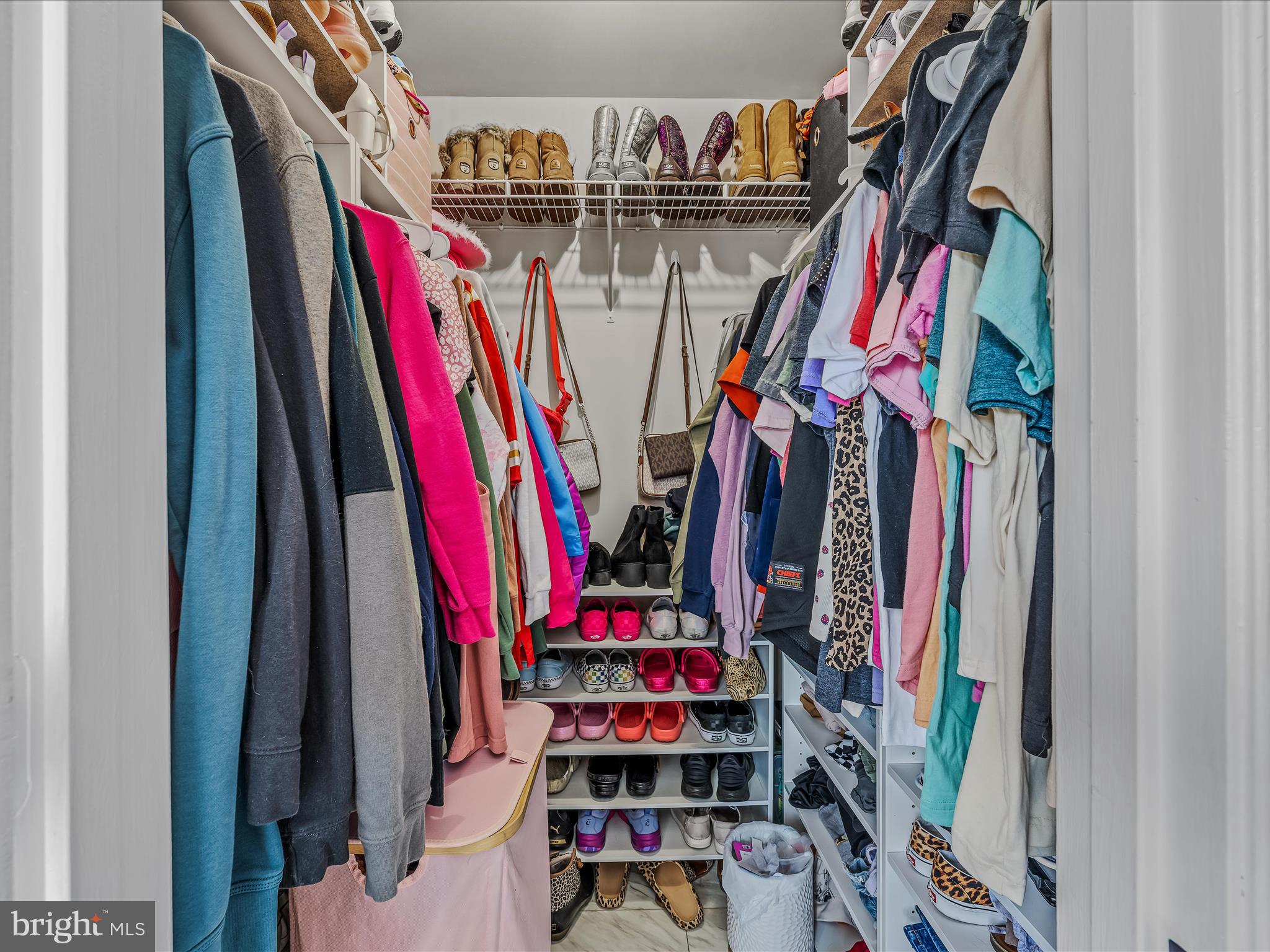 GEORGETOWN SQUARE - Residential