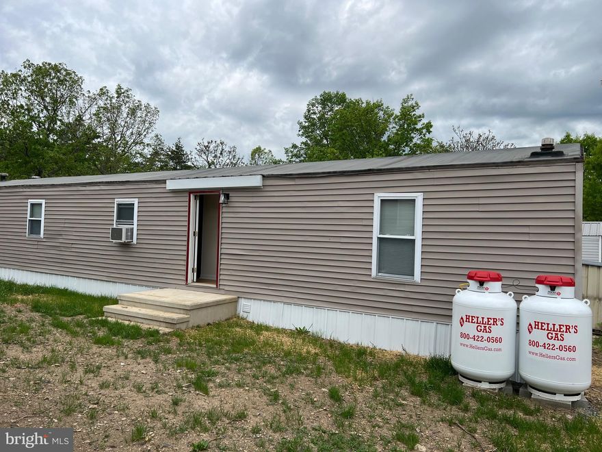 Welcome home to this fully renovated Single wide Mobile Home. Open Floor Plan!! 3 Bedrooms 2  baths in a new up and coming Mobile home Park.  Pets are welcome, but restrictions apply for Breed, number, weight and all are case by case. $250 Non refundable pet deposit, and $50.00 pet rent per pet.  Owner covers  Trash, Lawn Maintenance, and Sewer for all units. All Applicants must pass credit, criminal and background checks. Only Broker applications accepted ( no rent spree) .  Application fee is $40.00 over the age of 18.