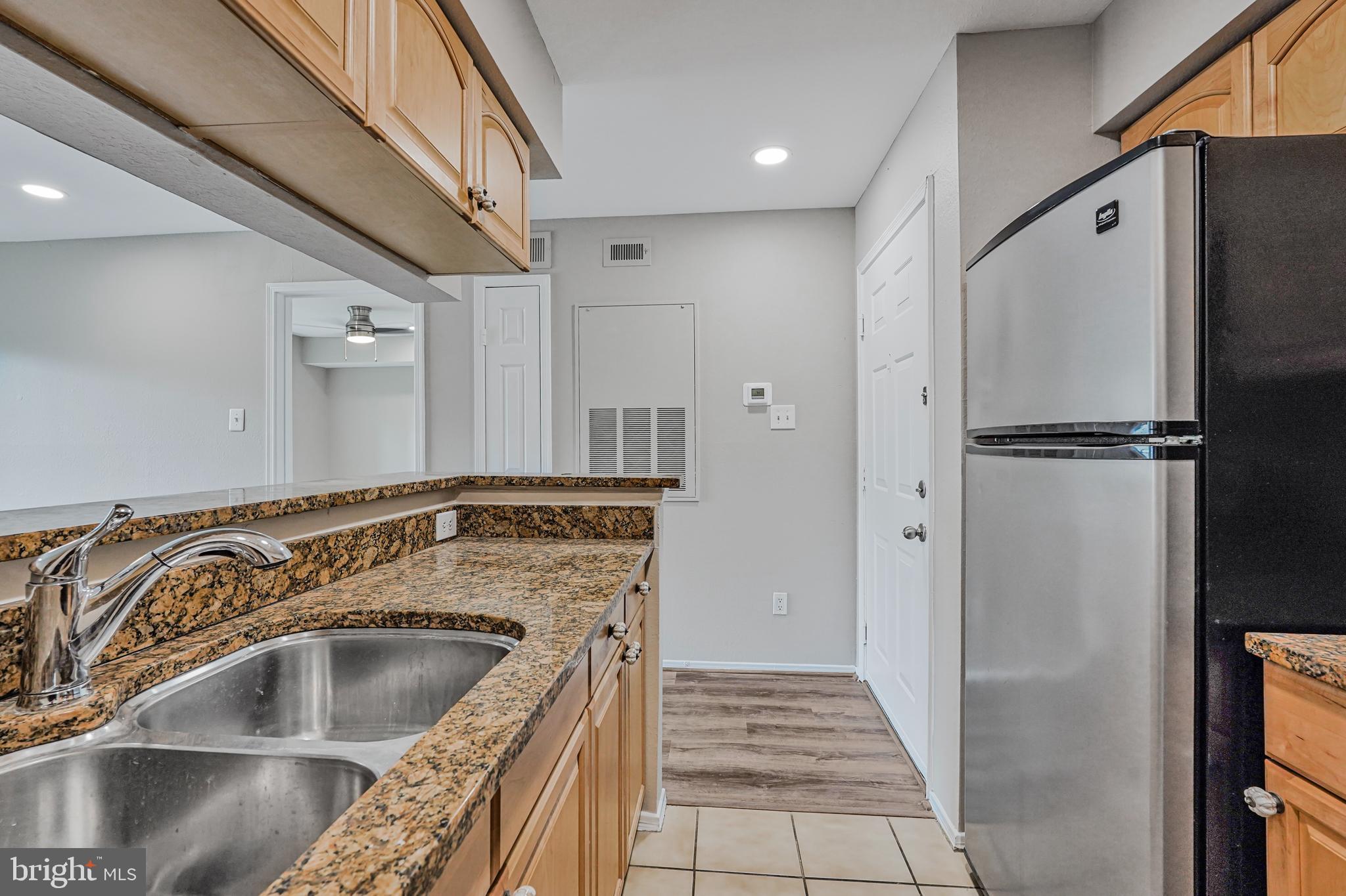 POINTE AT PARK CENTER - Residential Lease