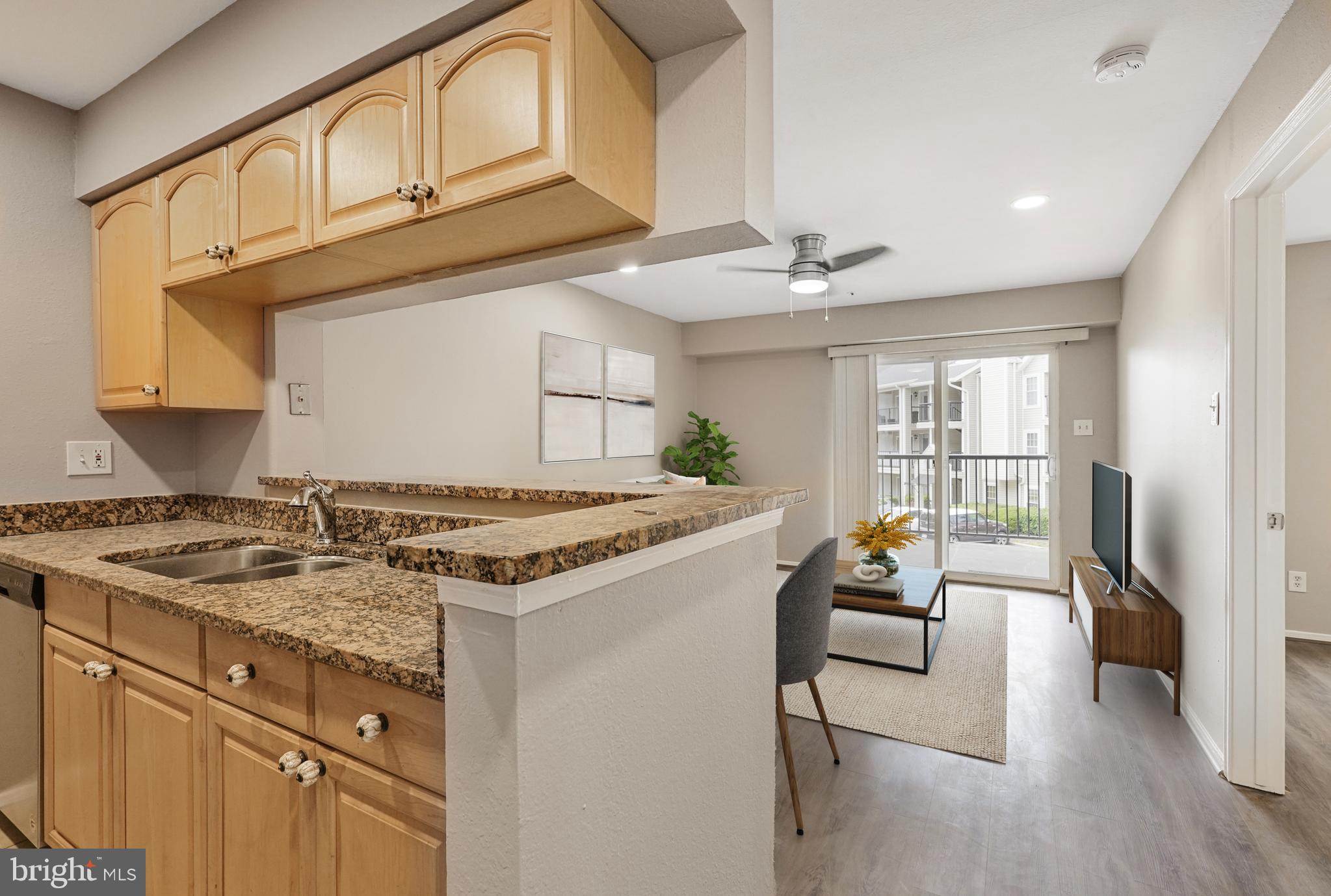 POINTE AT PARK CENTER - Residential Lease