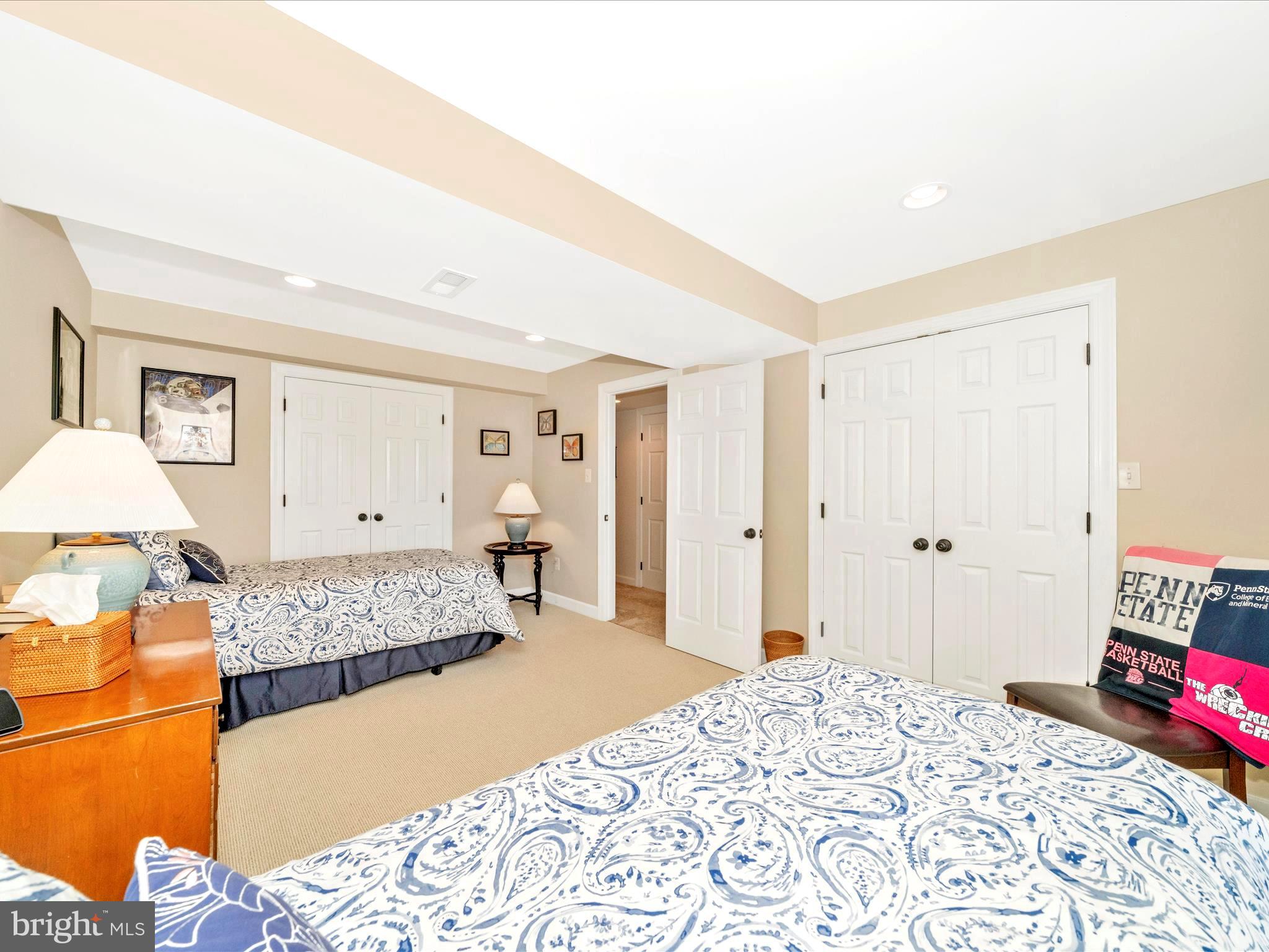 GLENBROOK - Residential