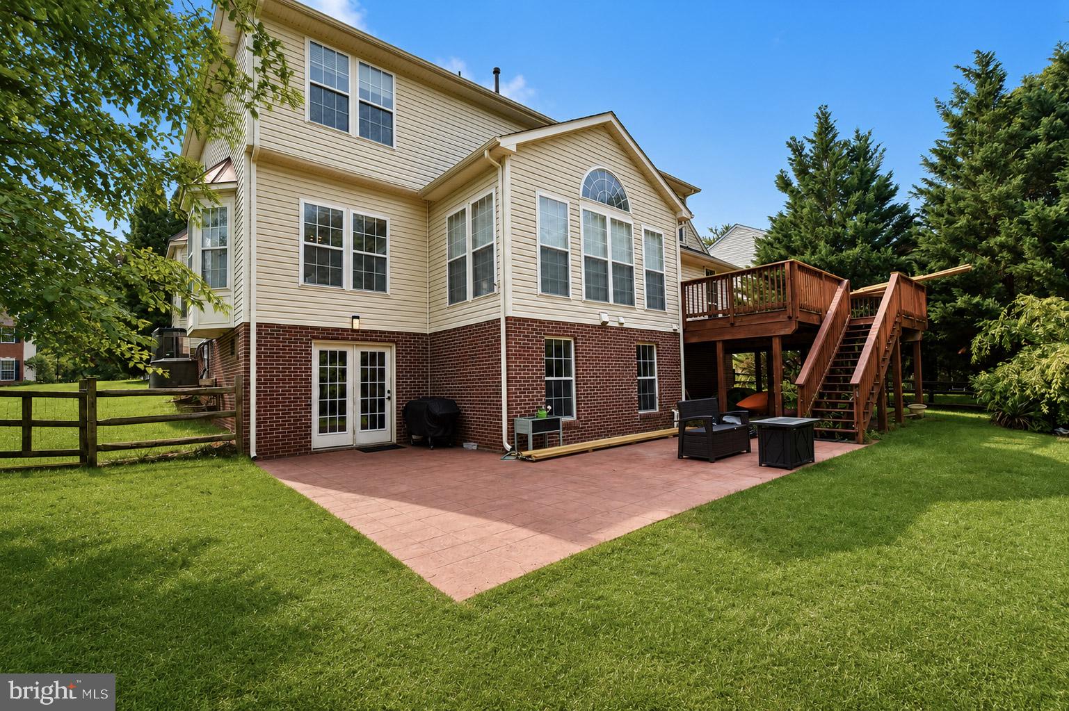 422 SAWGRASS DRIVE