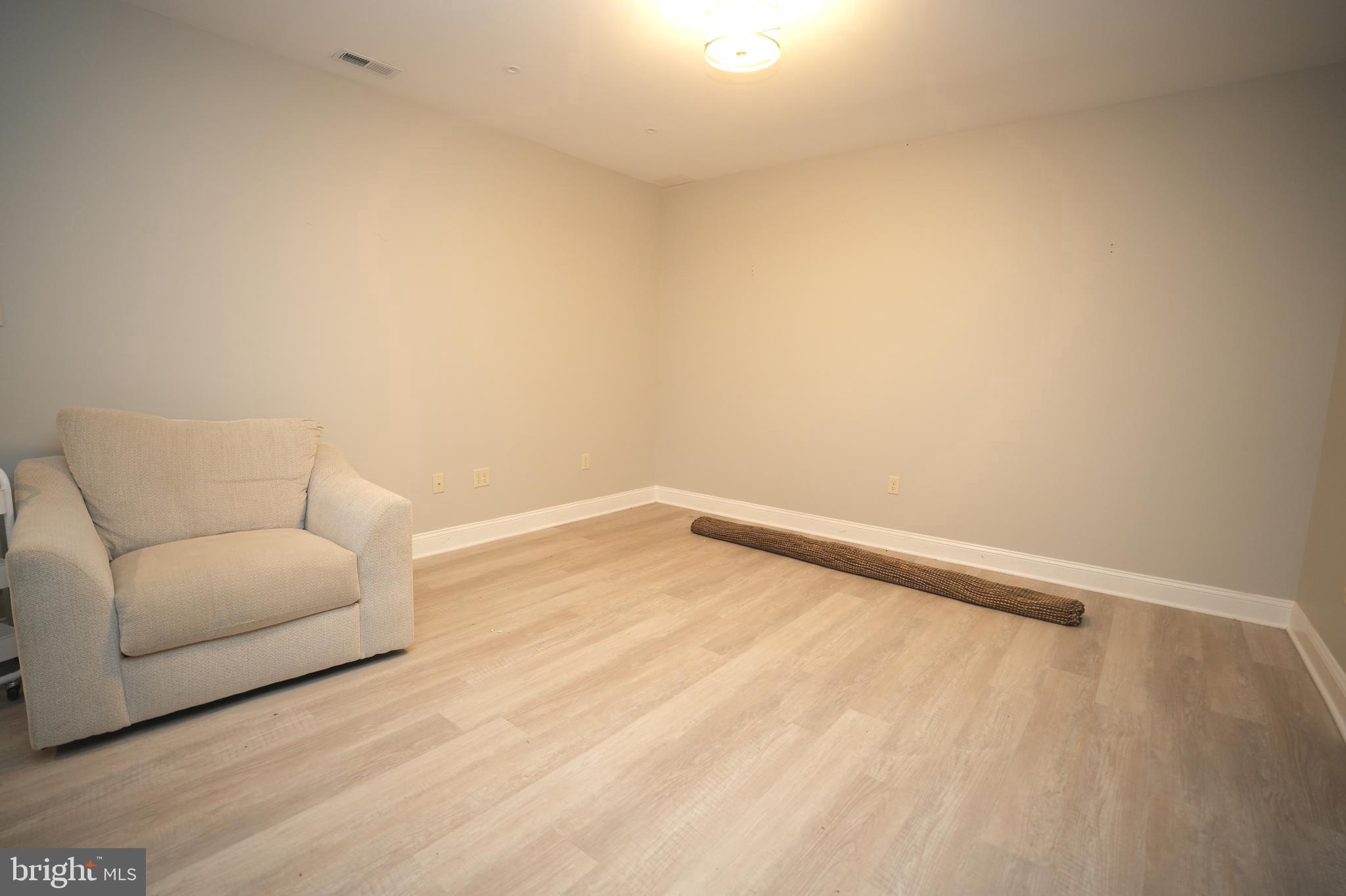 FOREST FARM - Residential