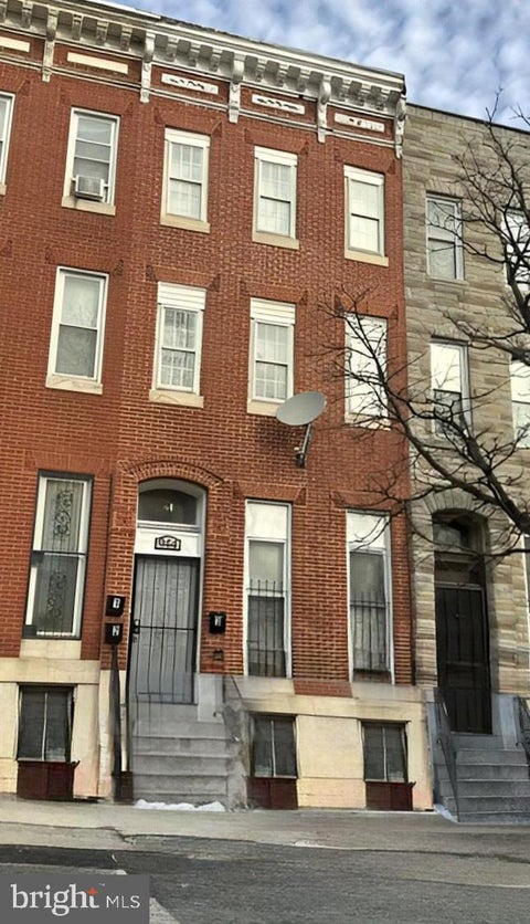 Townhouse For Sale - 944 Harlem Avenue<br/> BALTIMORE, MD 21217