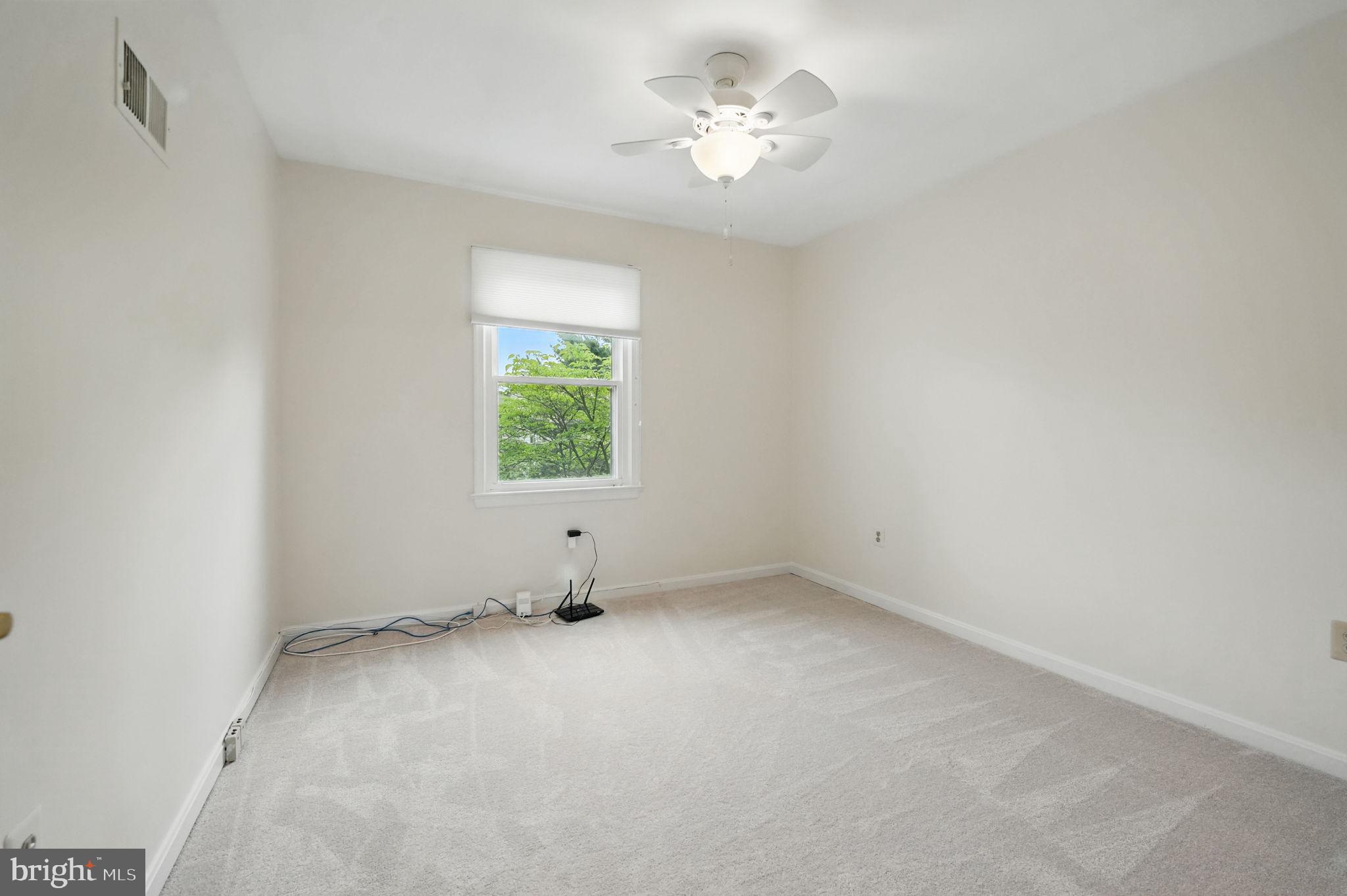 PINECREST - Residential