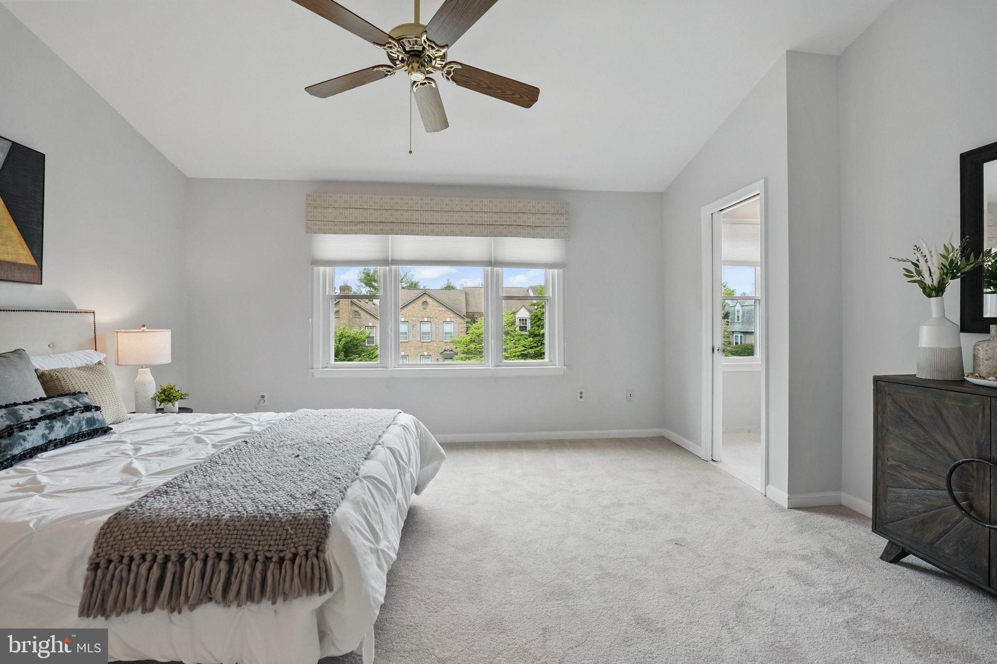 PINECREST - Residential