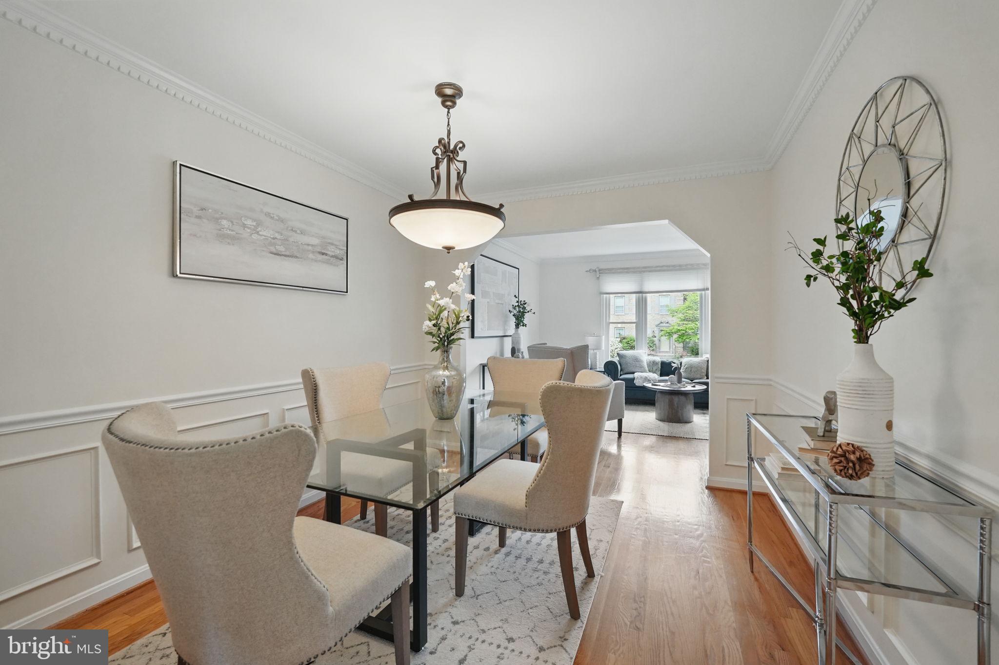 PINECREST - Residential