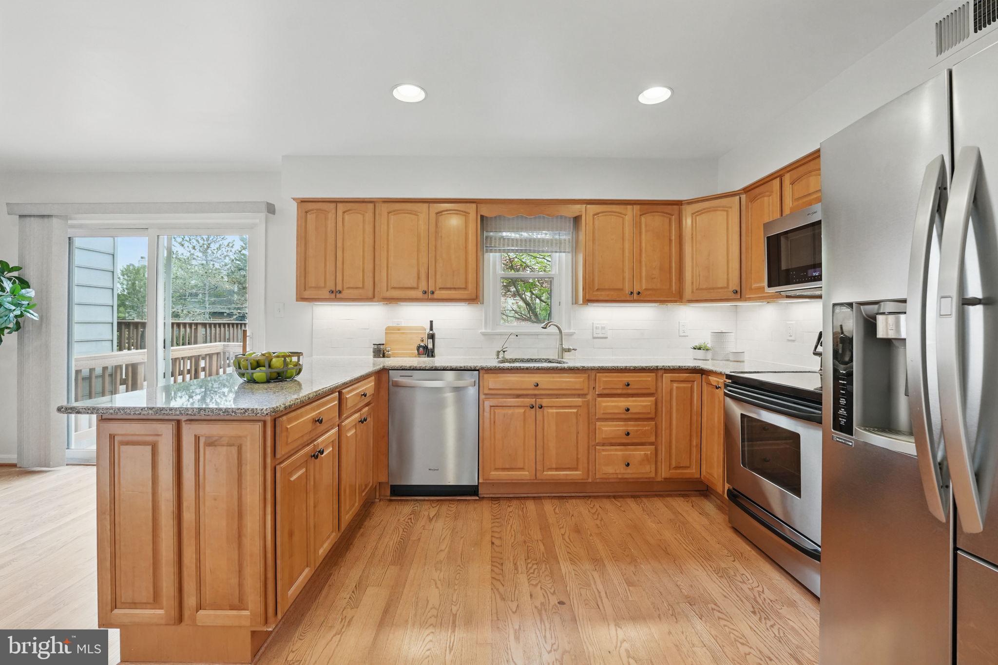 PINECREST - Residential