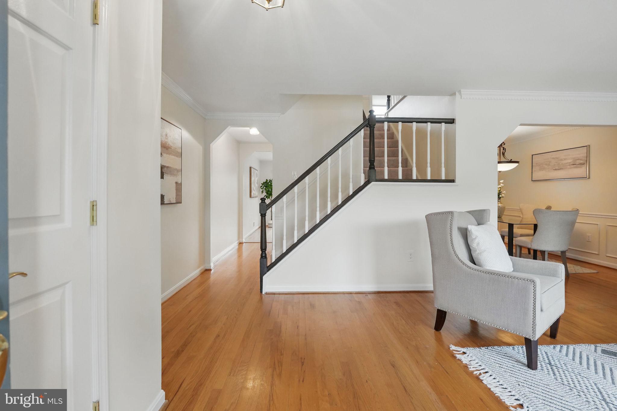 PINECREST - Residential