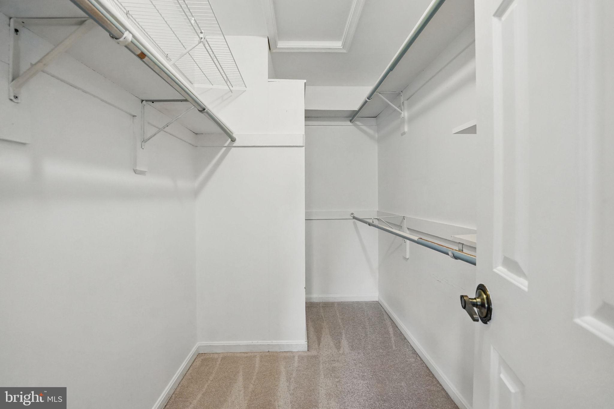 PINECREST - Residential