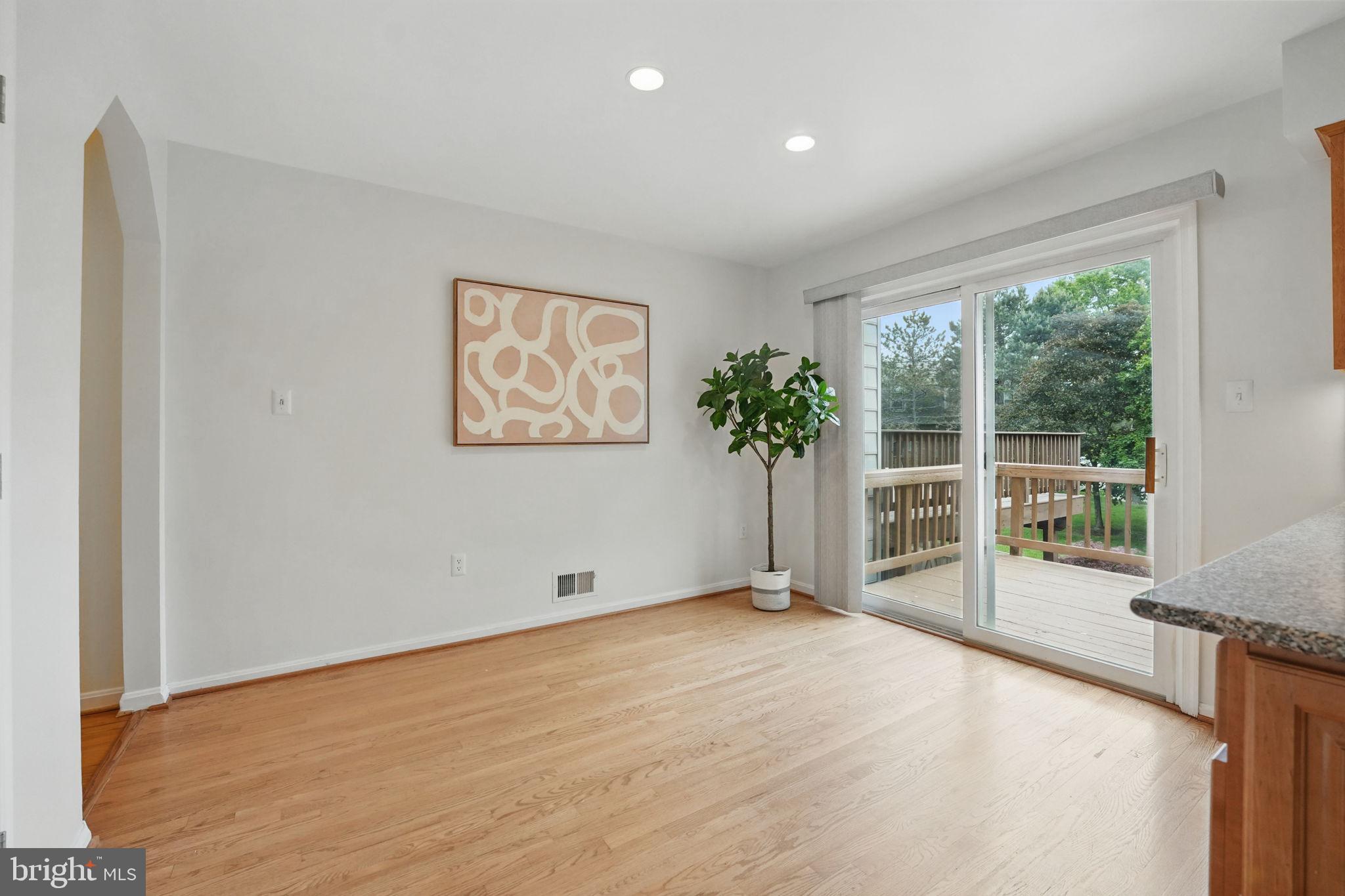 PINECREST - Residential