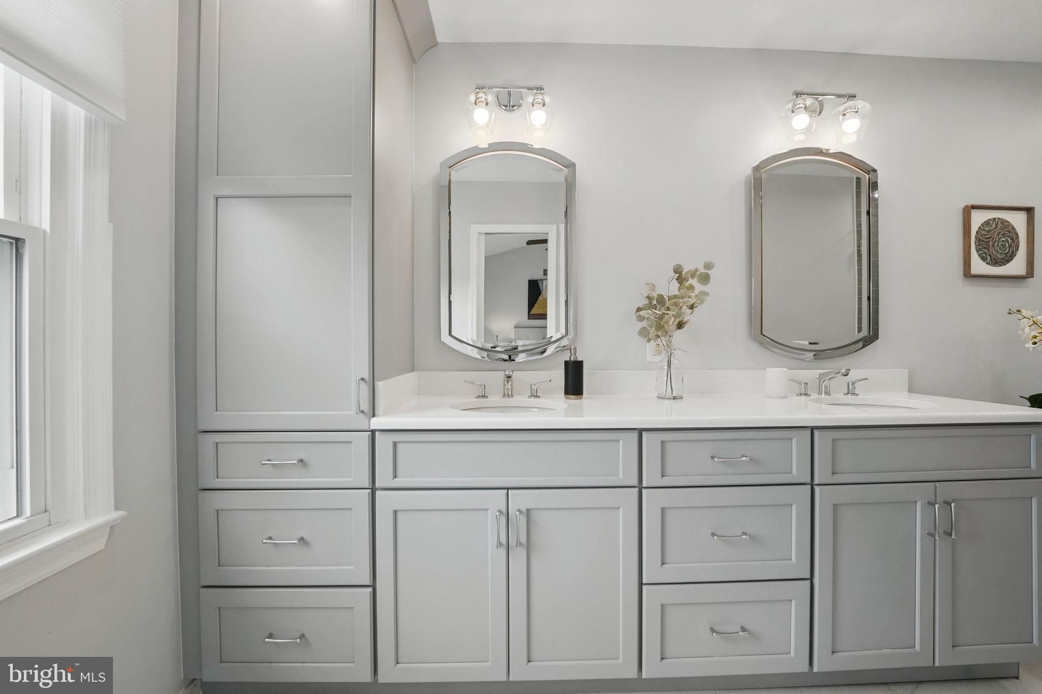 PINECREST - Residential