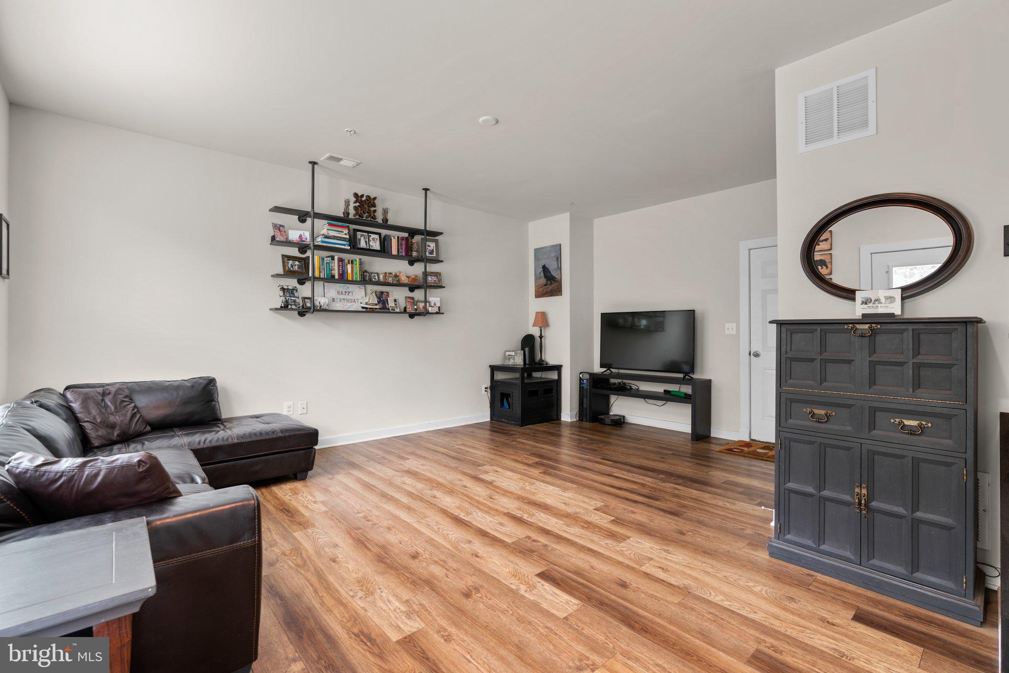 ODENTON STATION - Residential